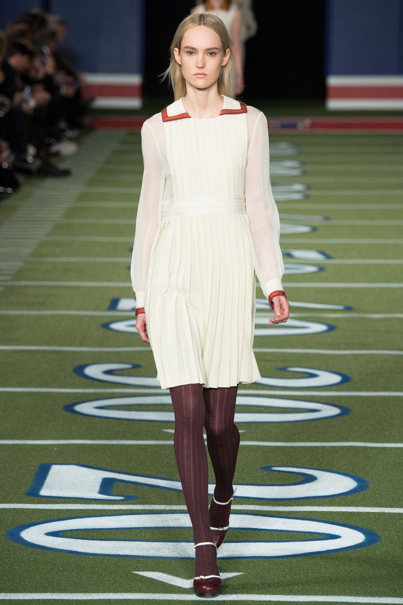 Tommy Hilfiger F/W 15 Look 14