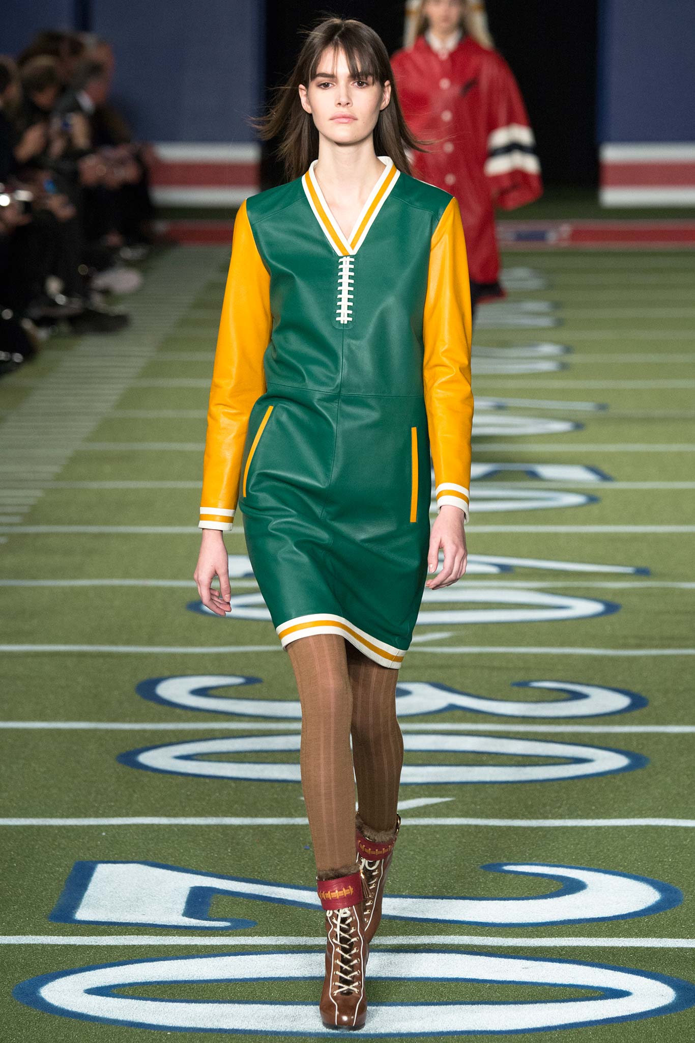 Tommy Hilfiger F/W 15 Look 32