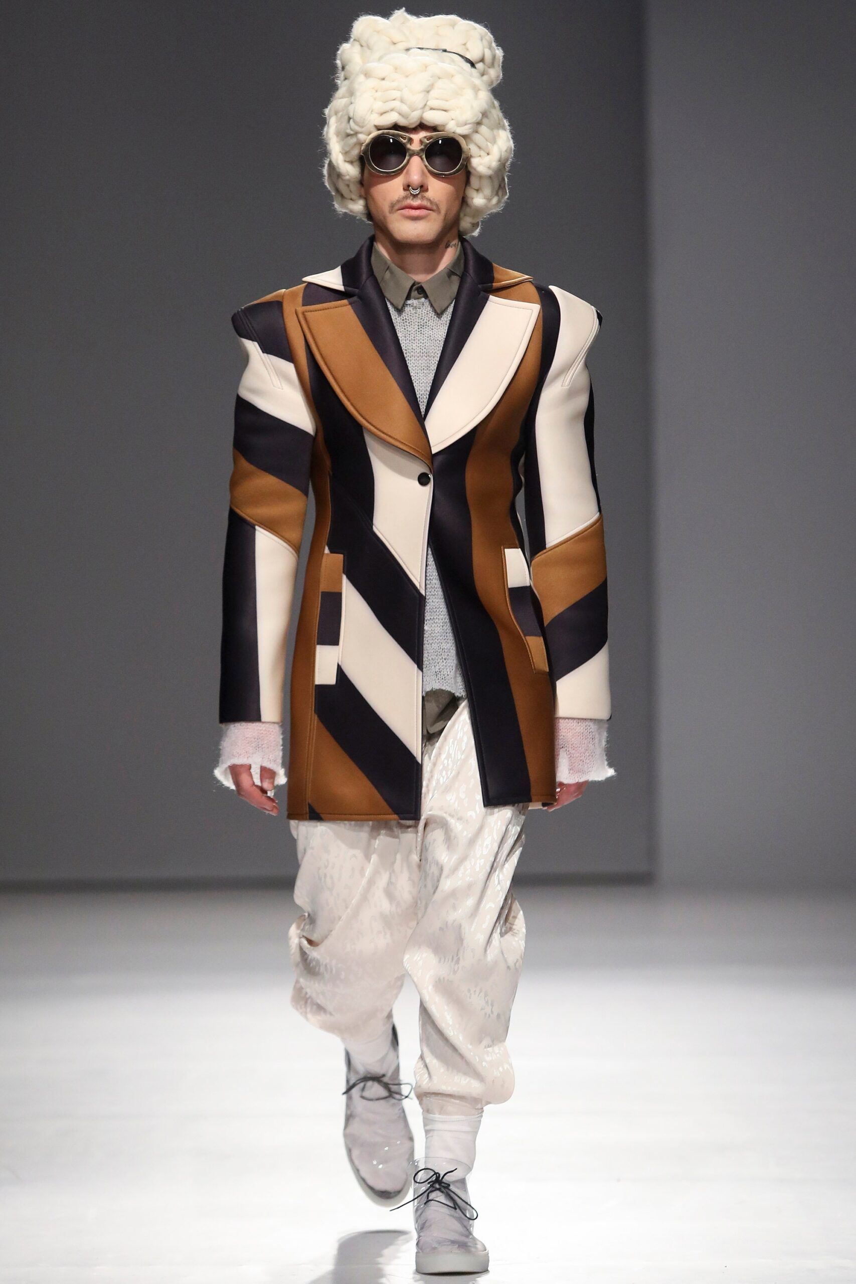 Theo Kiev Fall 2017