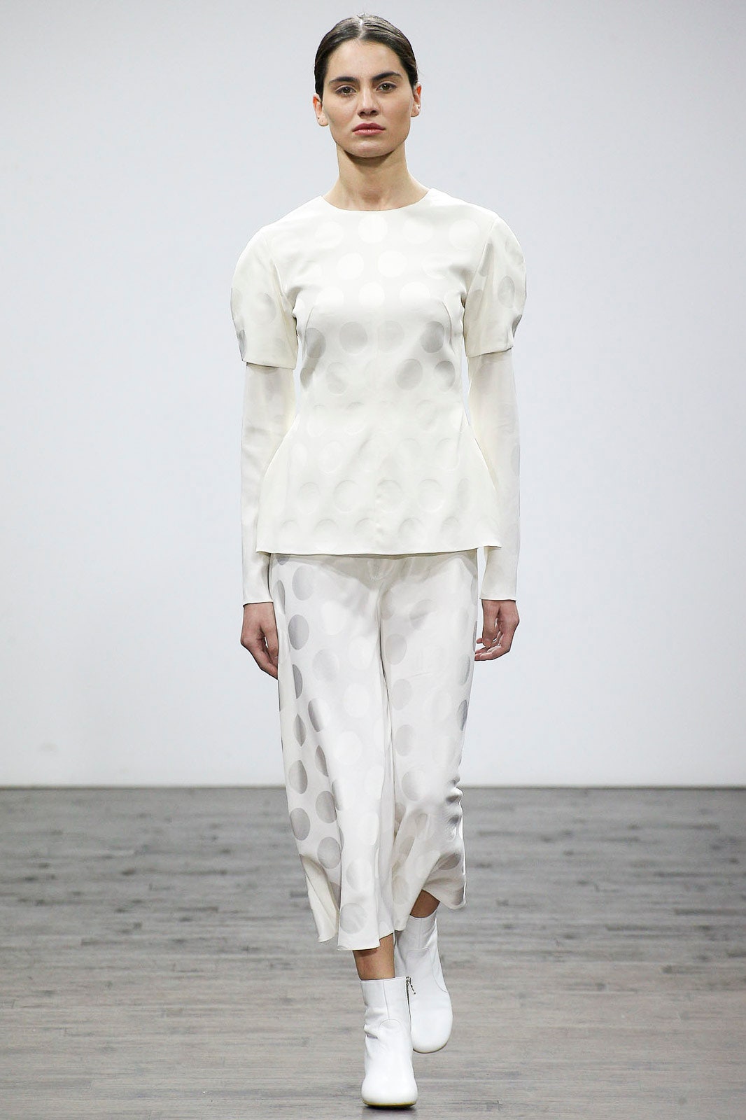 Tatuna Nikolaishvili Tbilisi S/S 17 Look 6