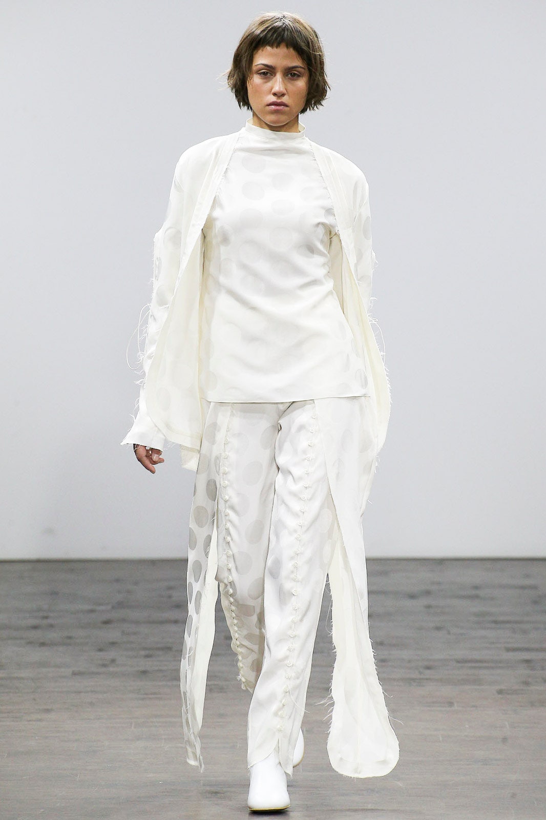 Tatuna Nikolaishvili Tbilisi S/S 17 Look 8