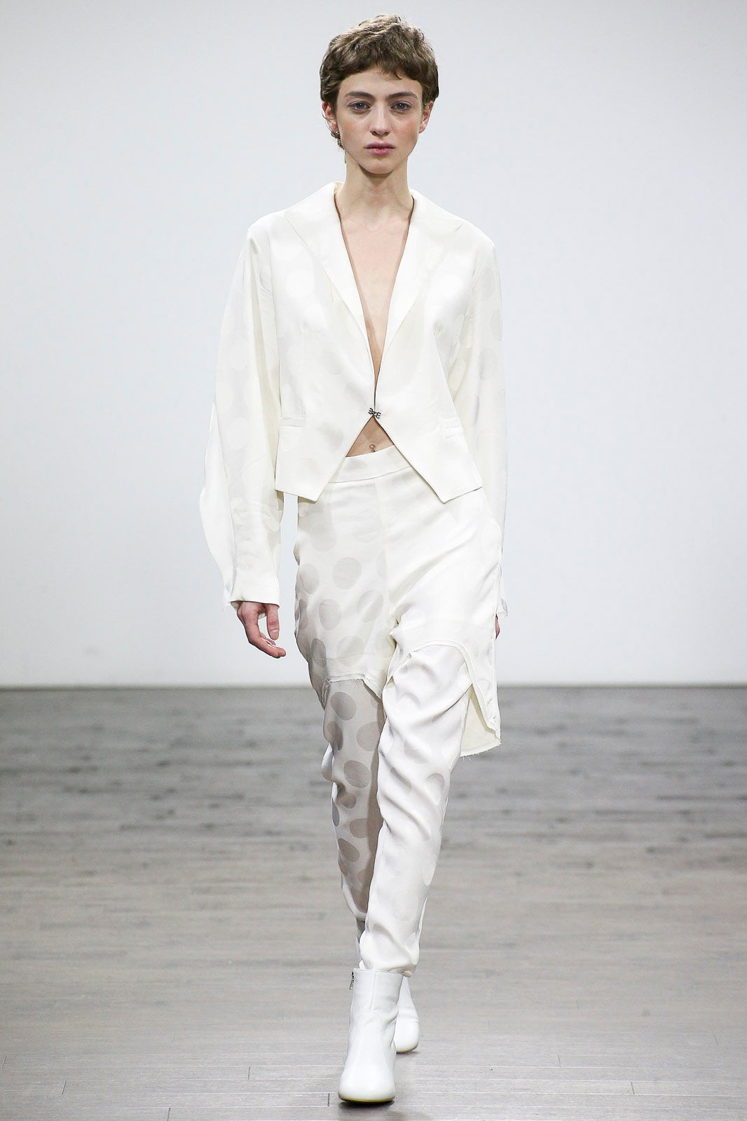 Tatuna Nikolaishvili Tbilisi S/S 17 Look 10