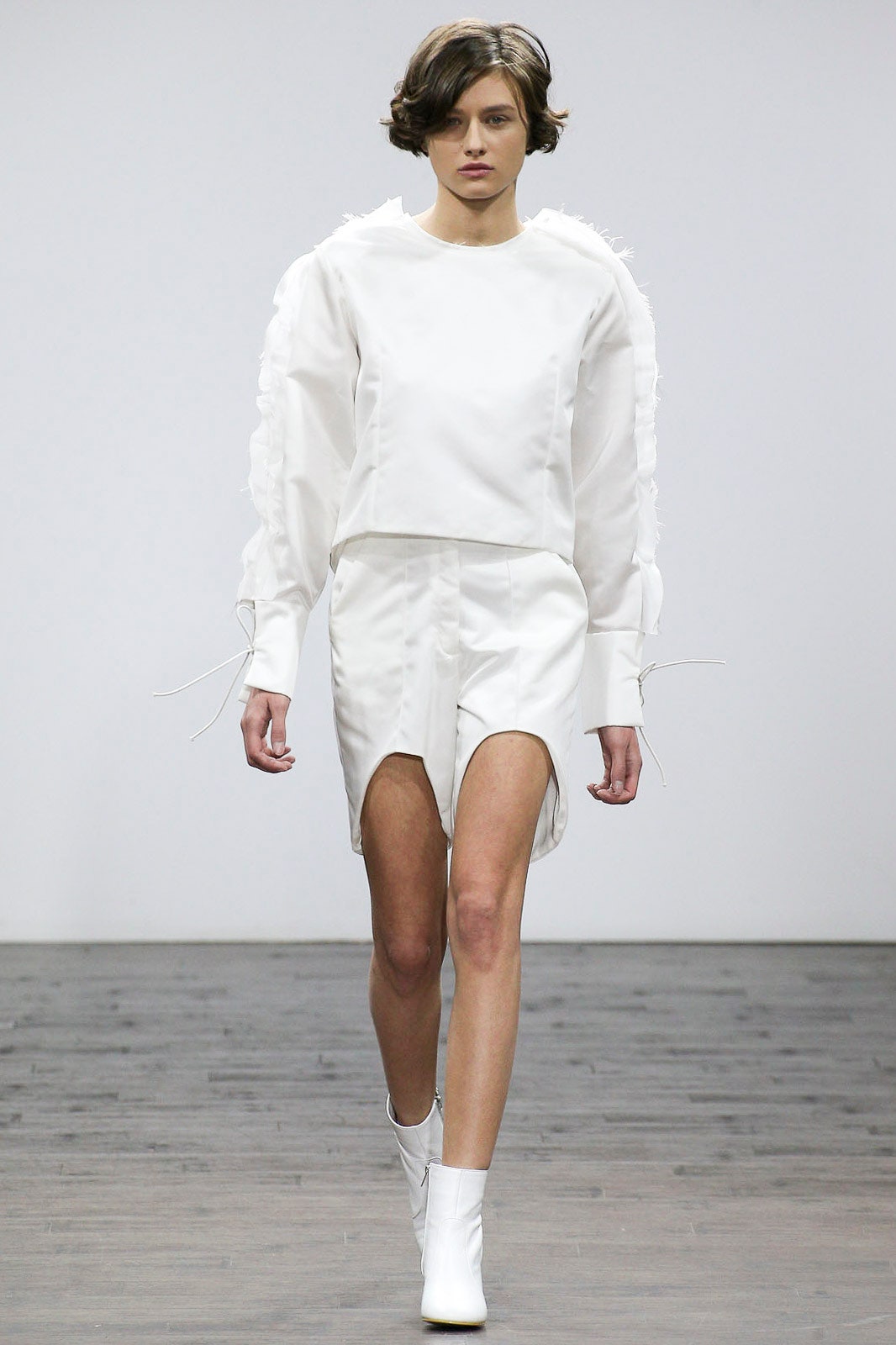 Tatuna Nikolaishvili Tbilisi S/S 17 Look 11