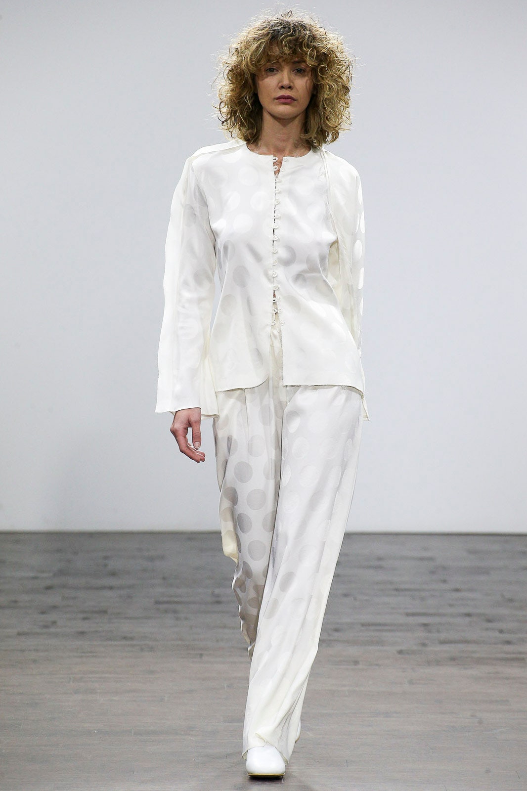 Tatuna Nikolaishvili Tbilisi S/S 17 Look 16