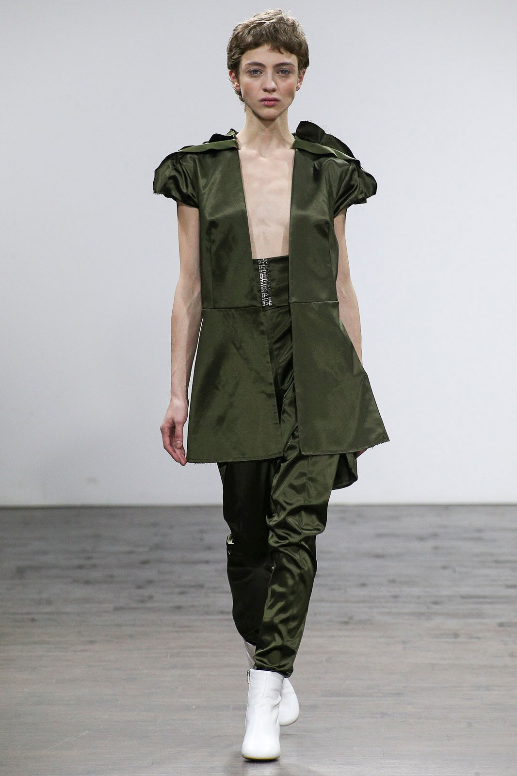 Tatuna Nikolaishvili Tbilisi S/S 17 Look 17