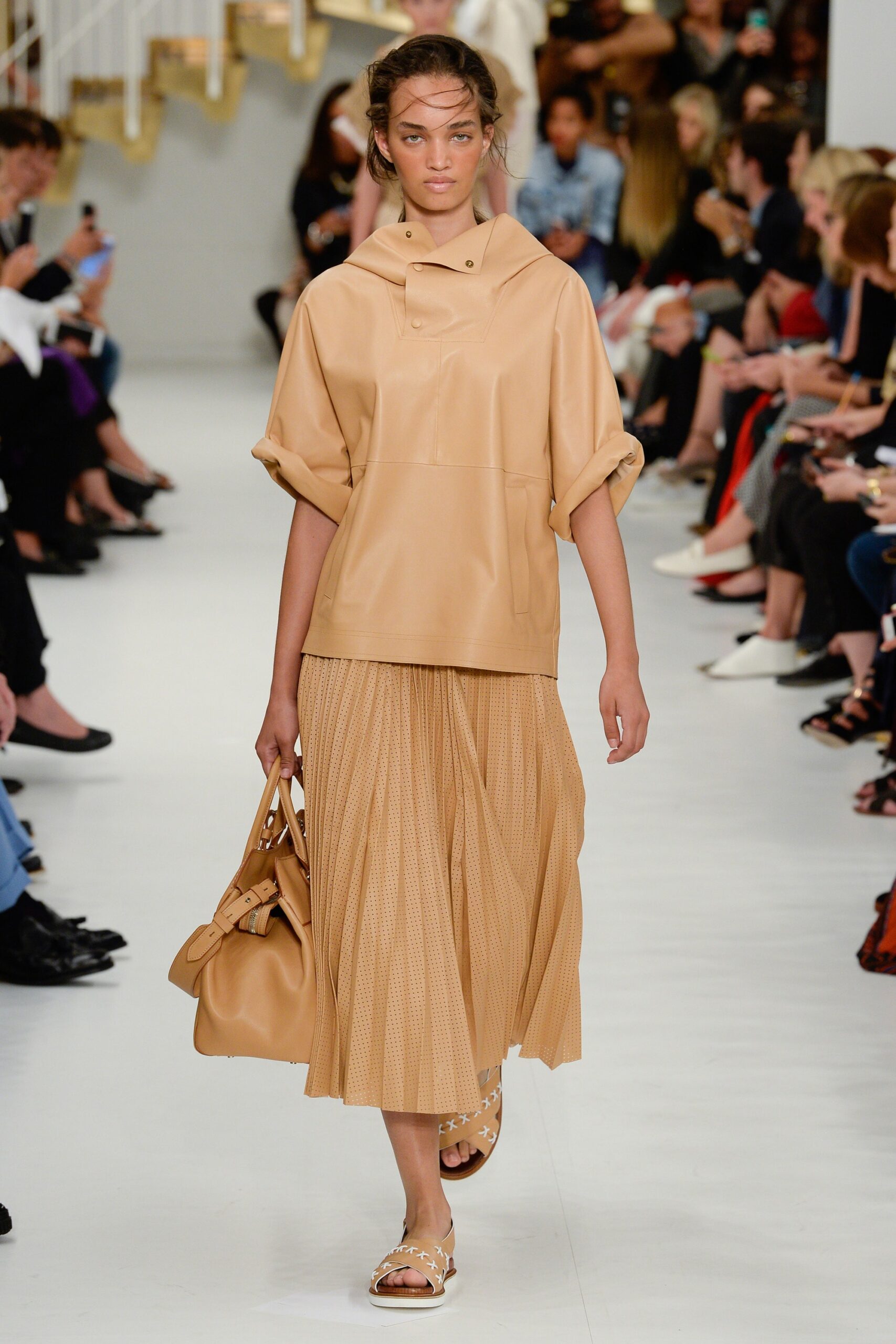 Tod’s S/S 18 Look 11
