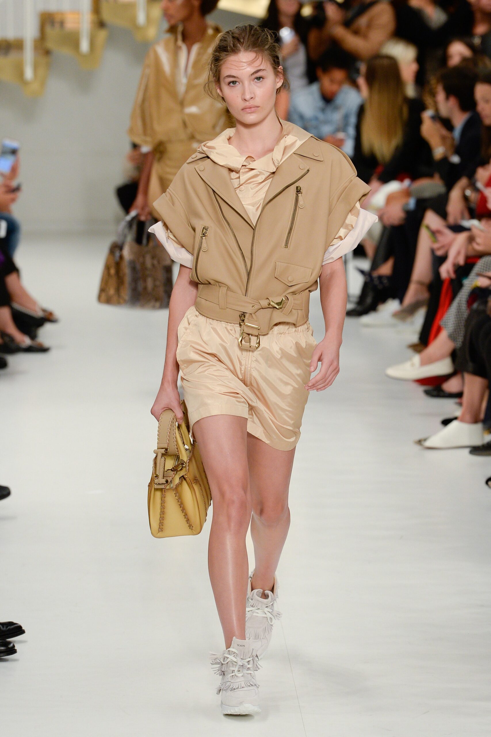 Tod’s S/S 18 Look 13