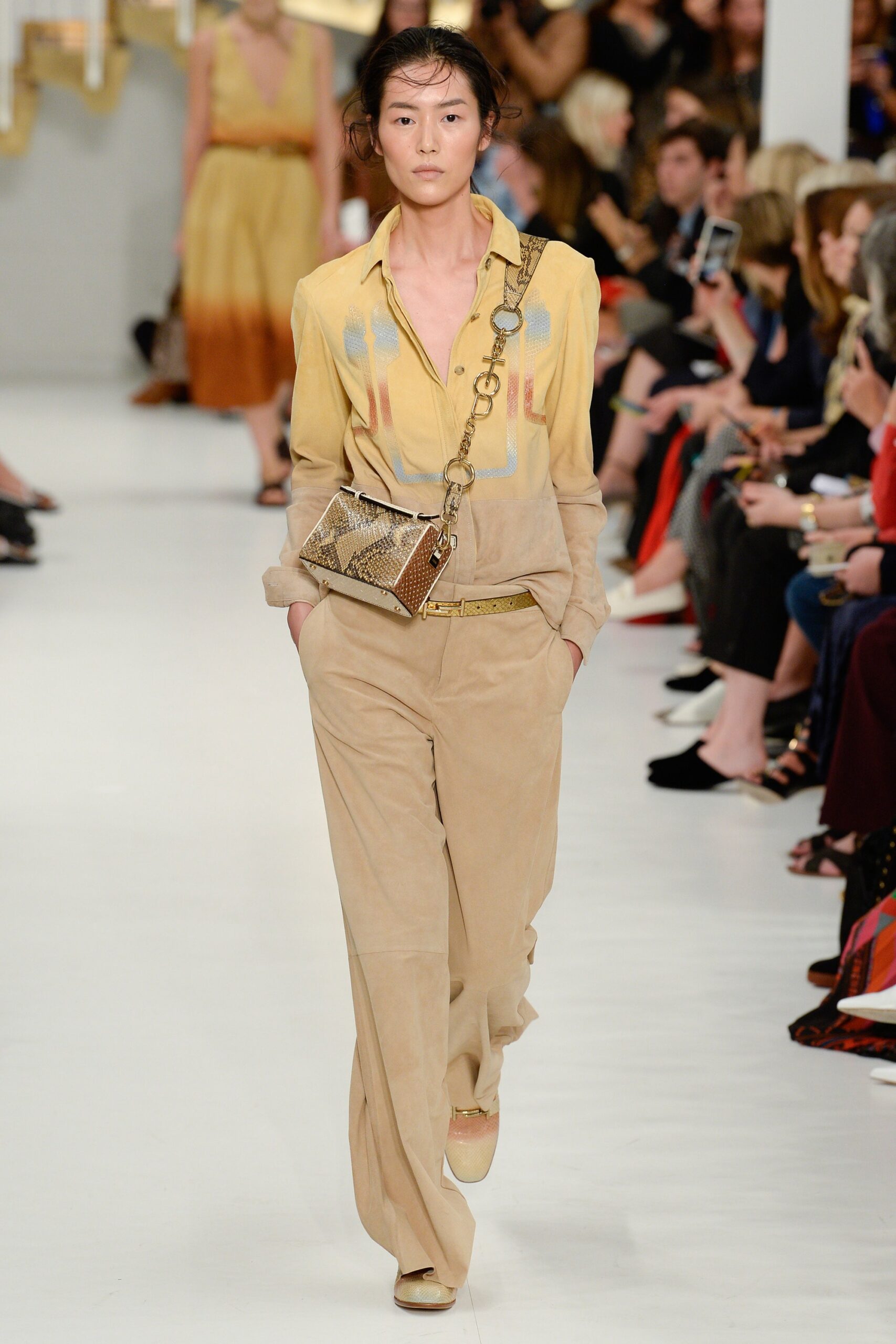 Tod’s S/S 18 Look 37