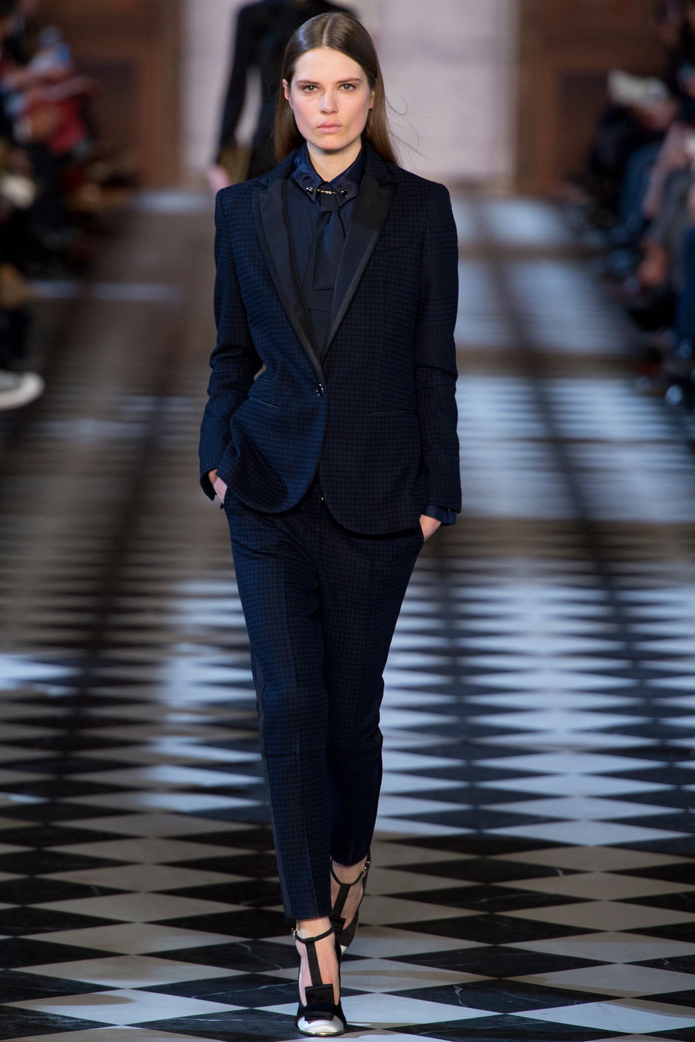 Tommy Hilfiger F/W 13 Look 42