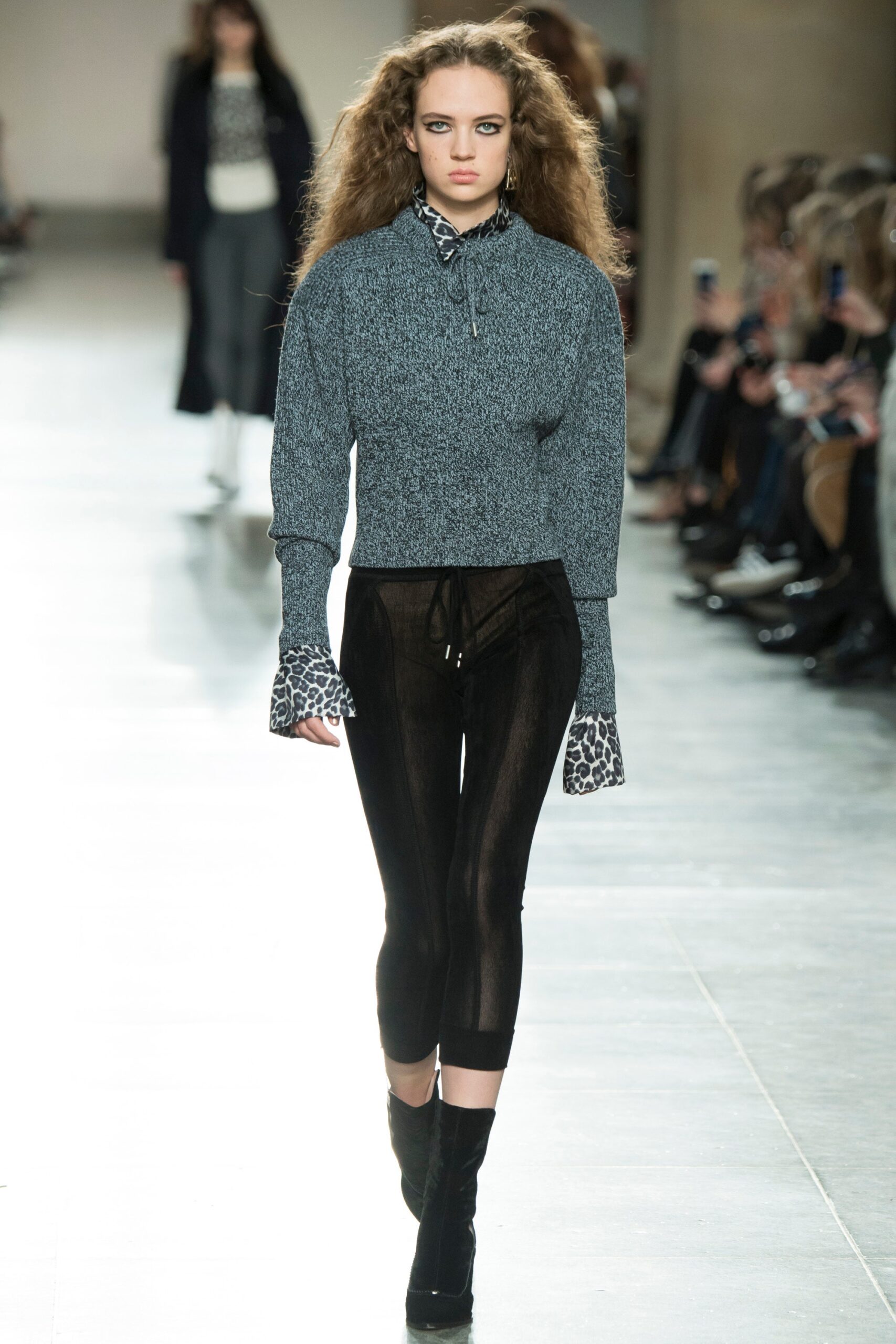 Topshop Unique F/W 16 Look 2