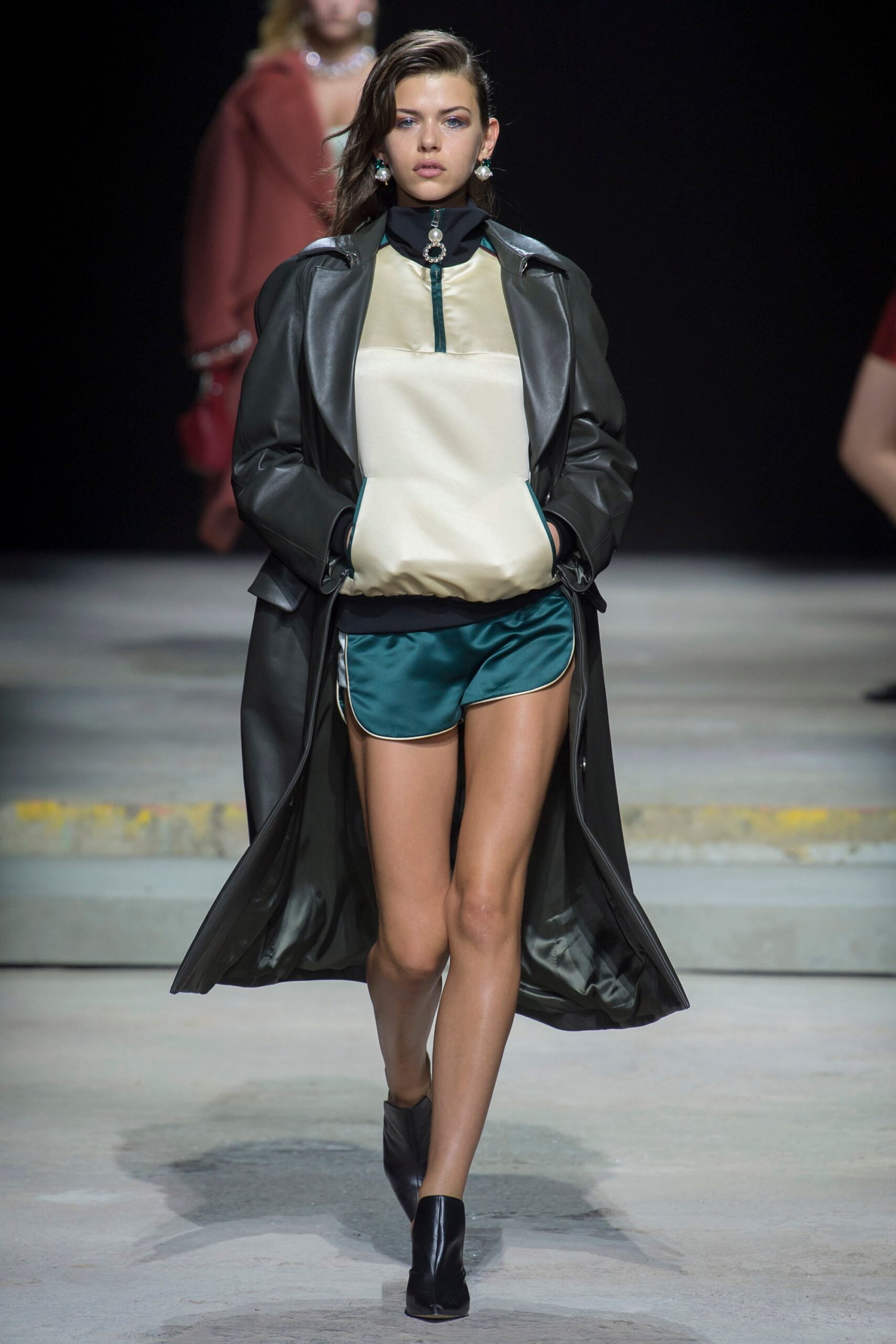 Topshop Unique S/S 18 Look 6