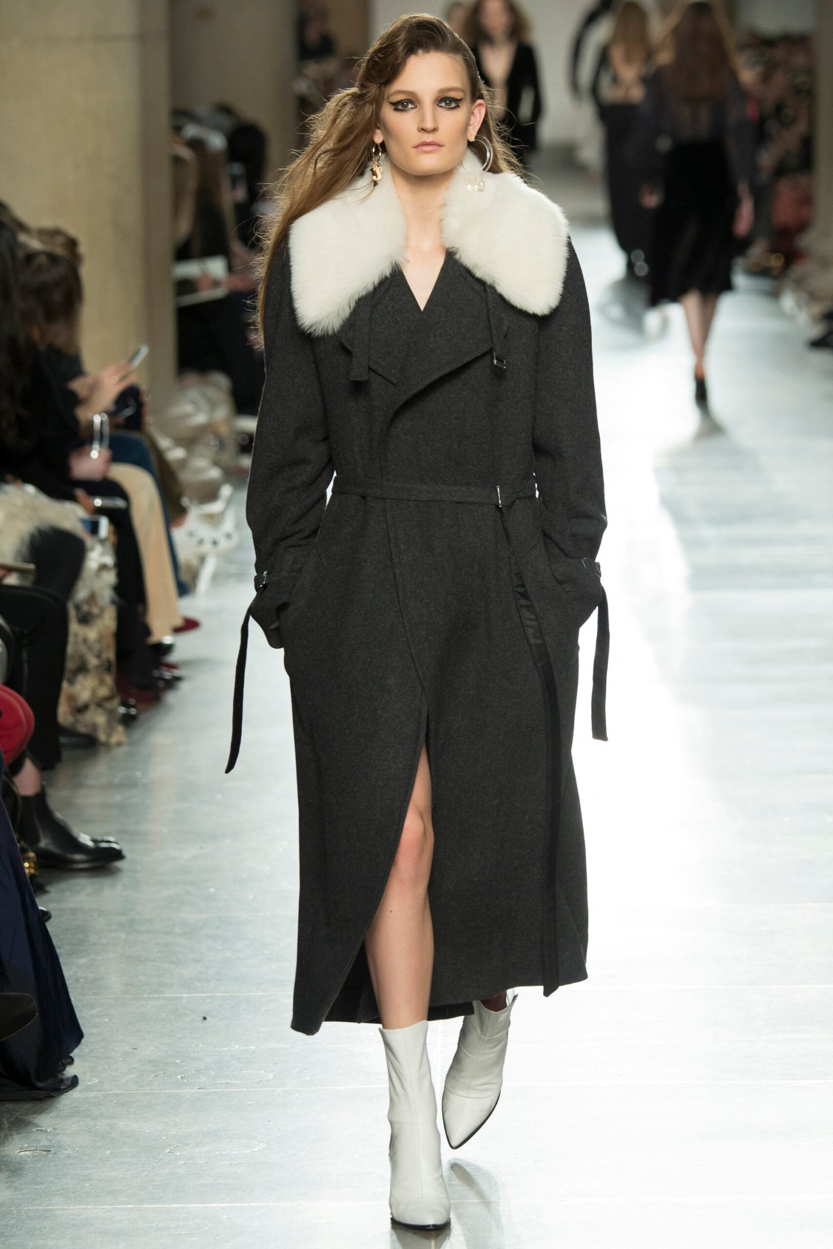 Topshop Unique F/W 16 Look 22