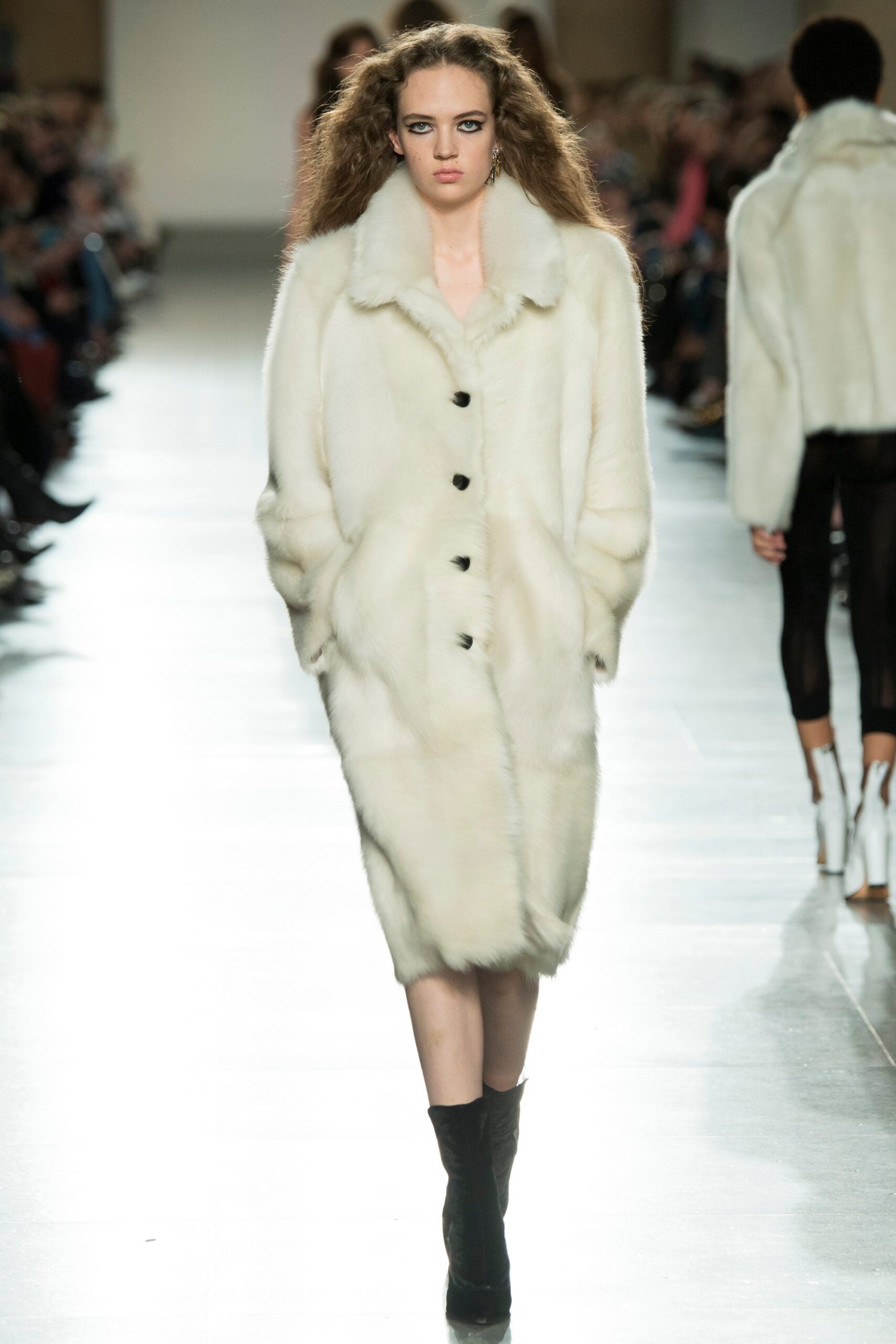 Topshop Unique F/W 16 Look 28