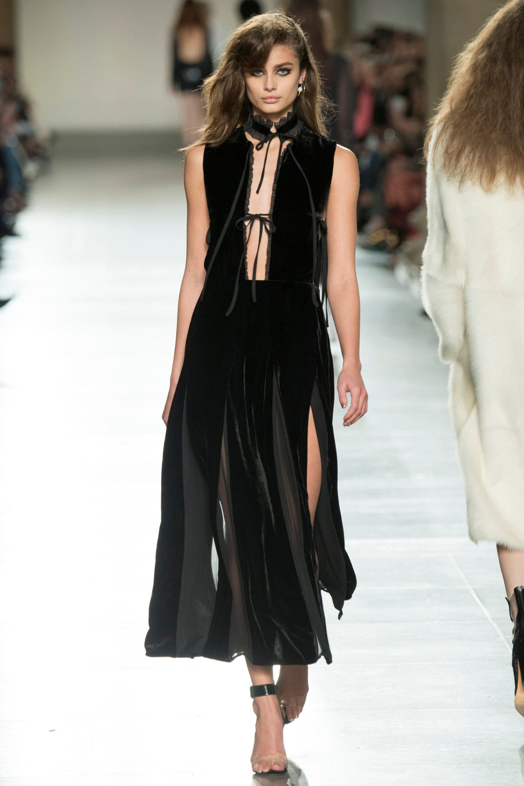 Topshop Unique F/W 16 Look 29