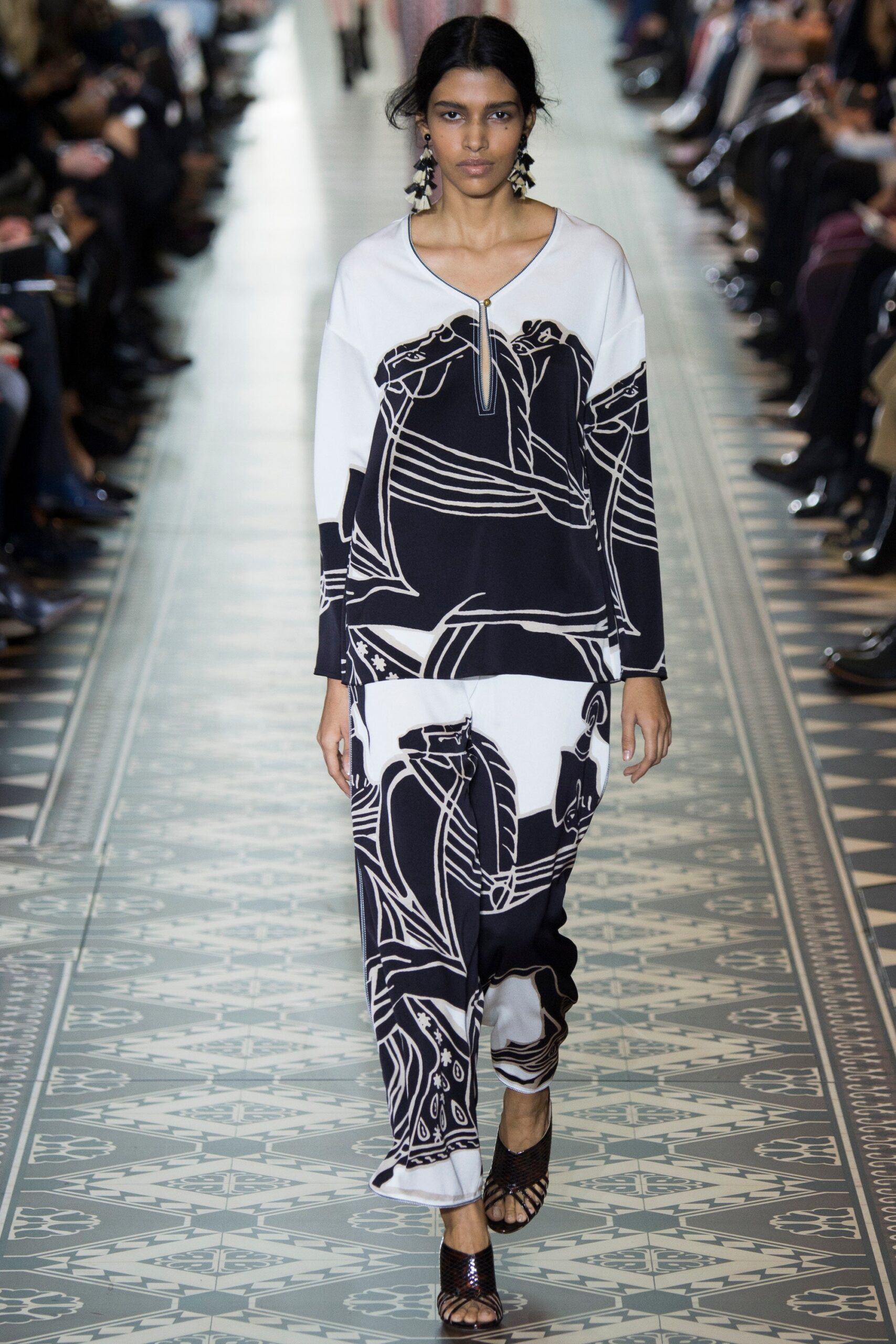 Tory Burch F/W 16 Look 30