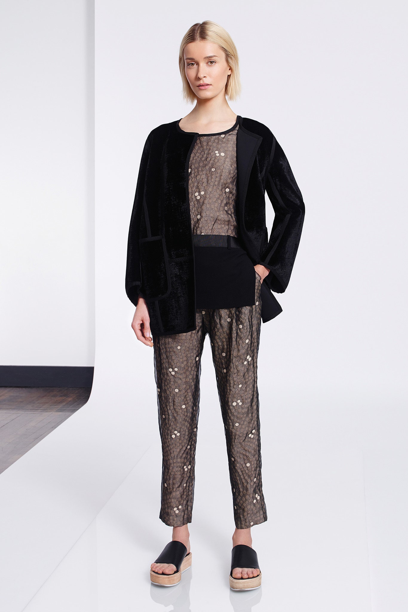 TSE Resort 15 Look 10