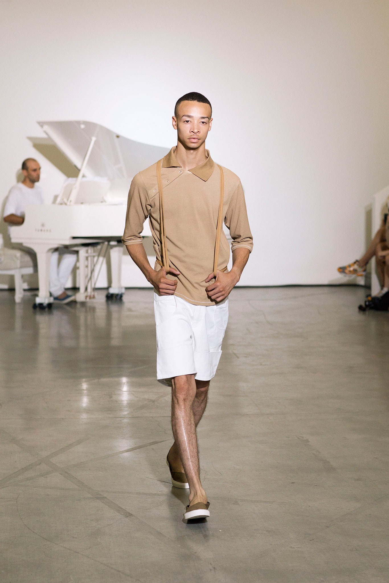 Telfar S/S 15 Look 26