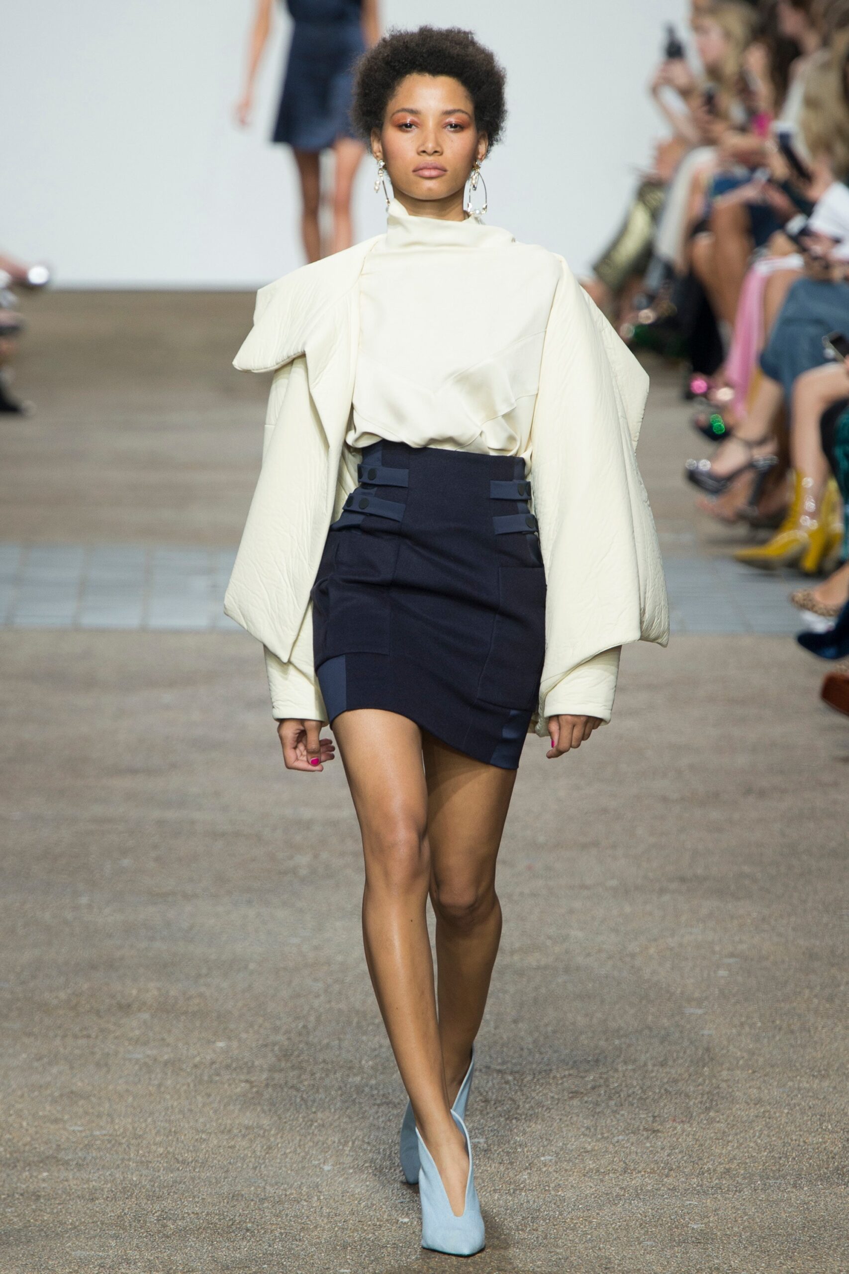Topshop Unique Spring 2017 Ready-to-Wear