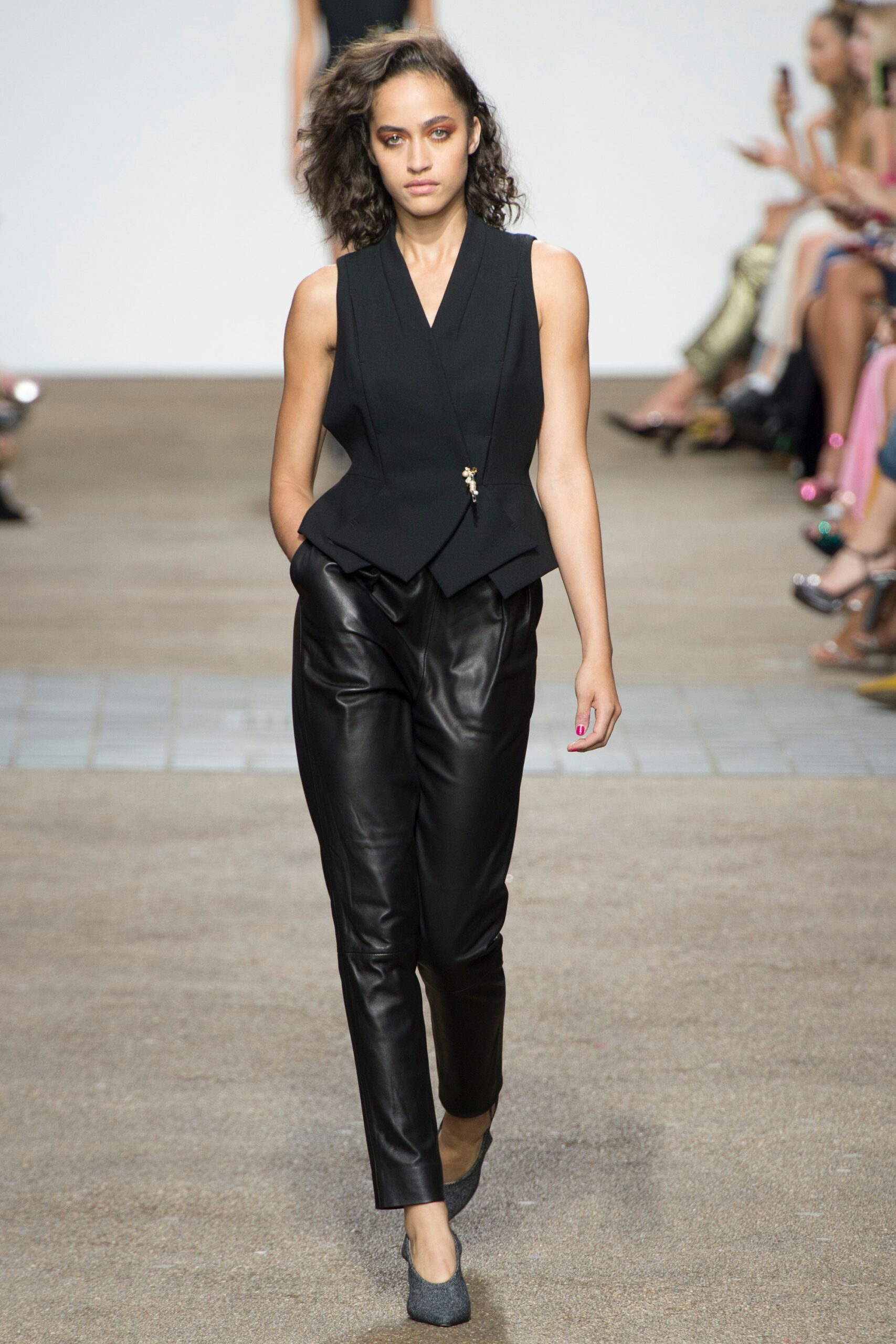 Topshop Unique S/S 17 Look 7