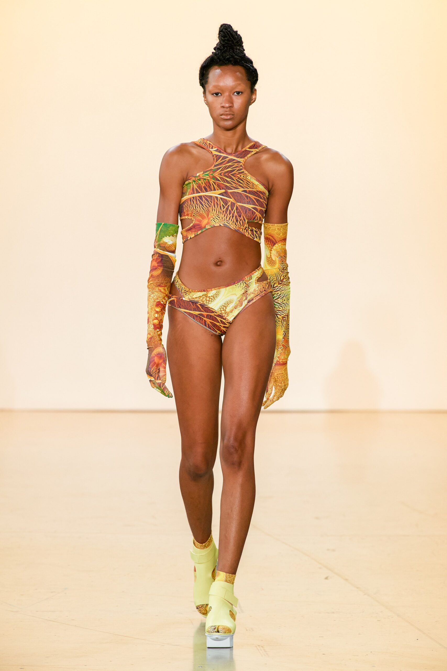 Threeasfour S/S 22 Look 11