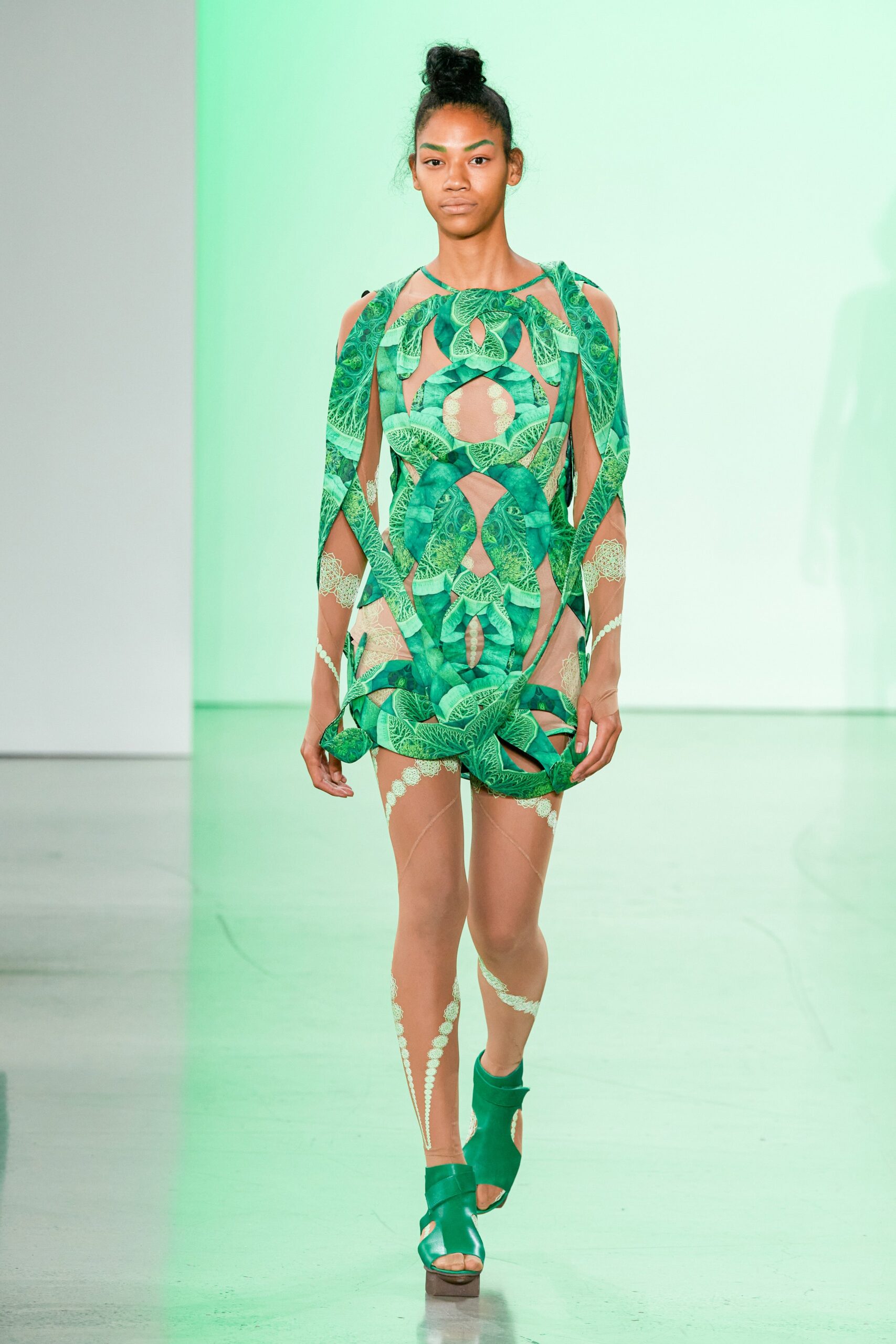 Threeasfour S/S 22 Look 16