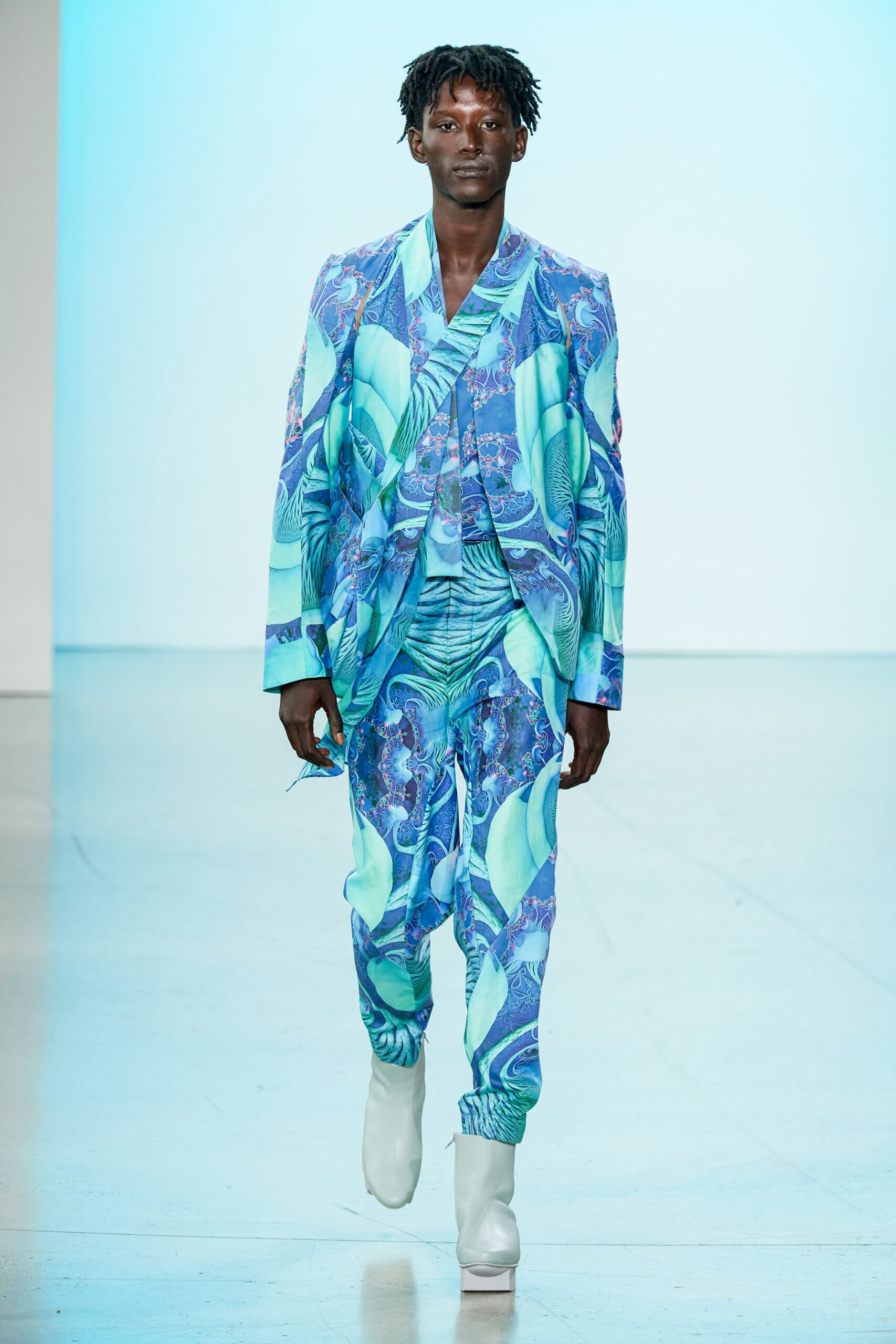 Threeasfour S/S 22 Look 17