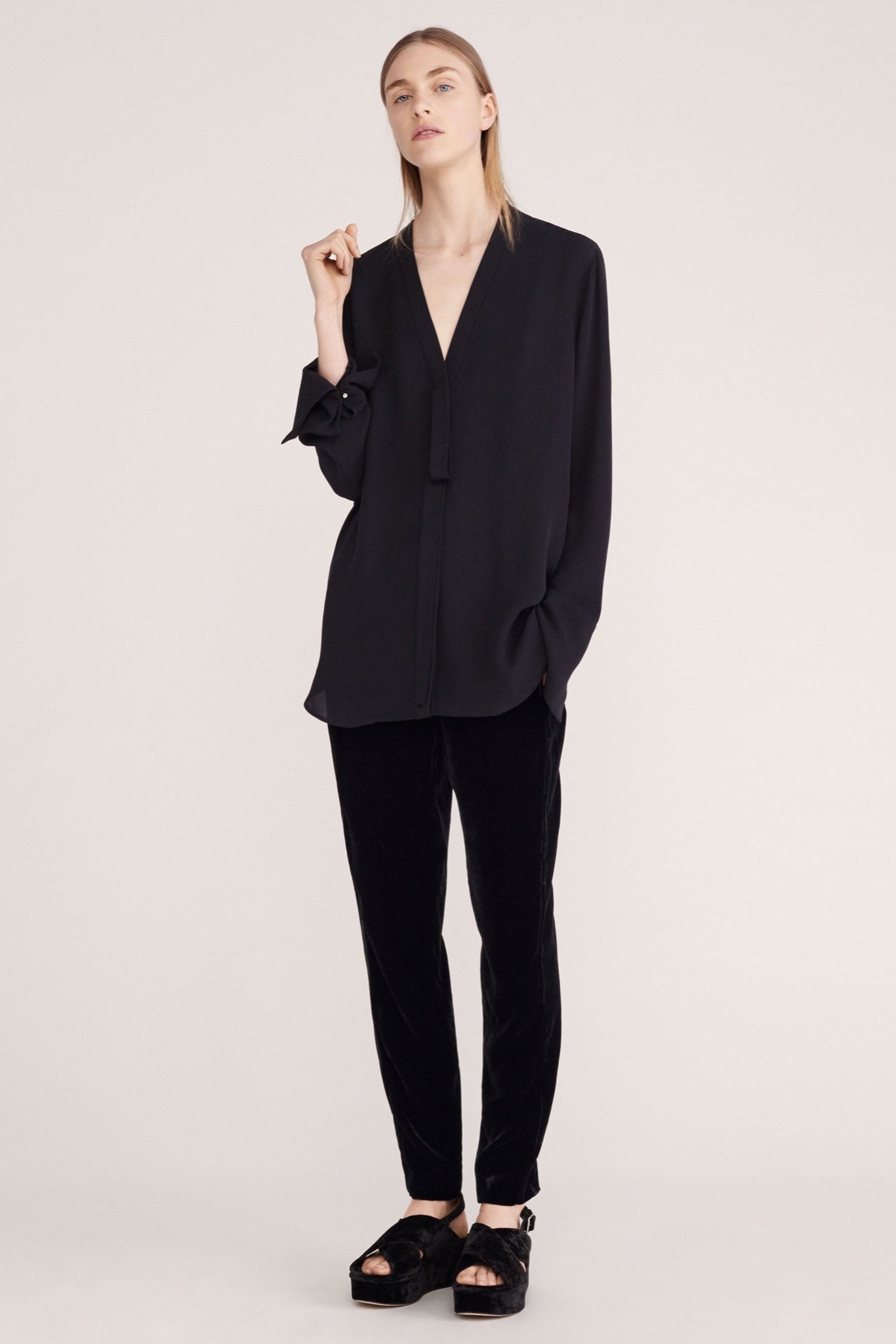 Theory Resort 16 Look 5