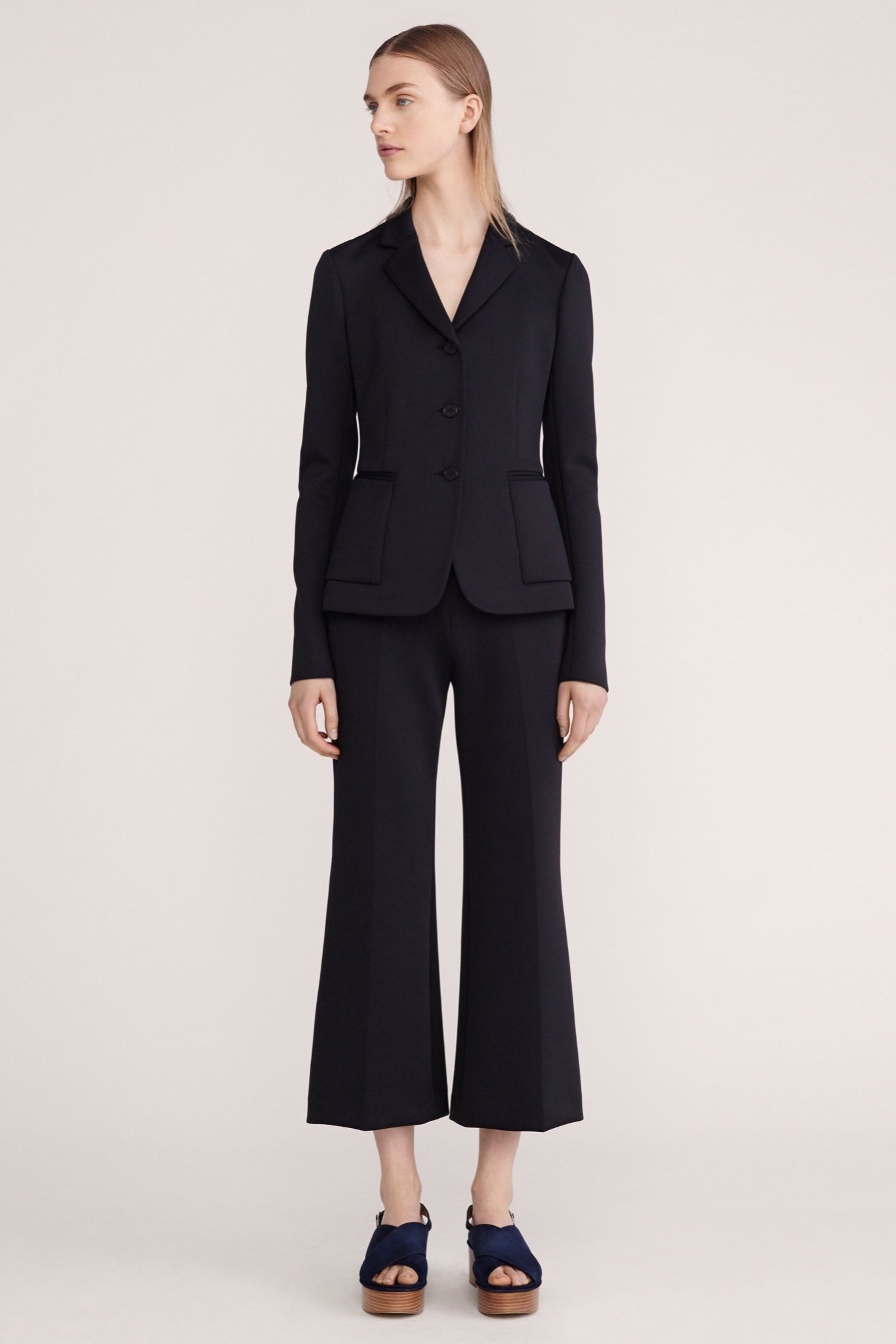 Theory Resort 16 Look 7
