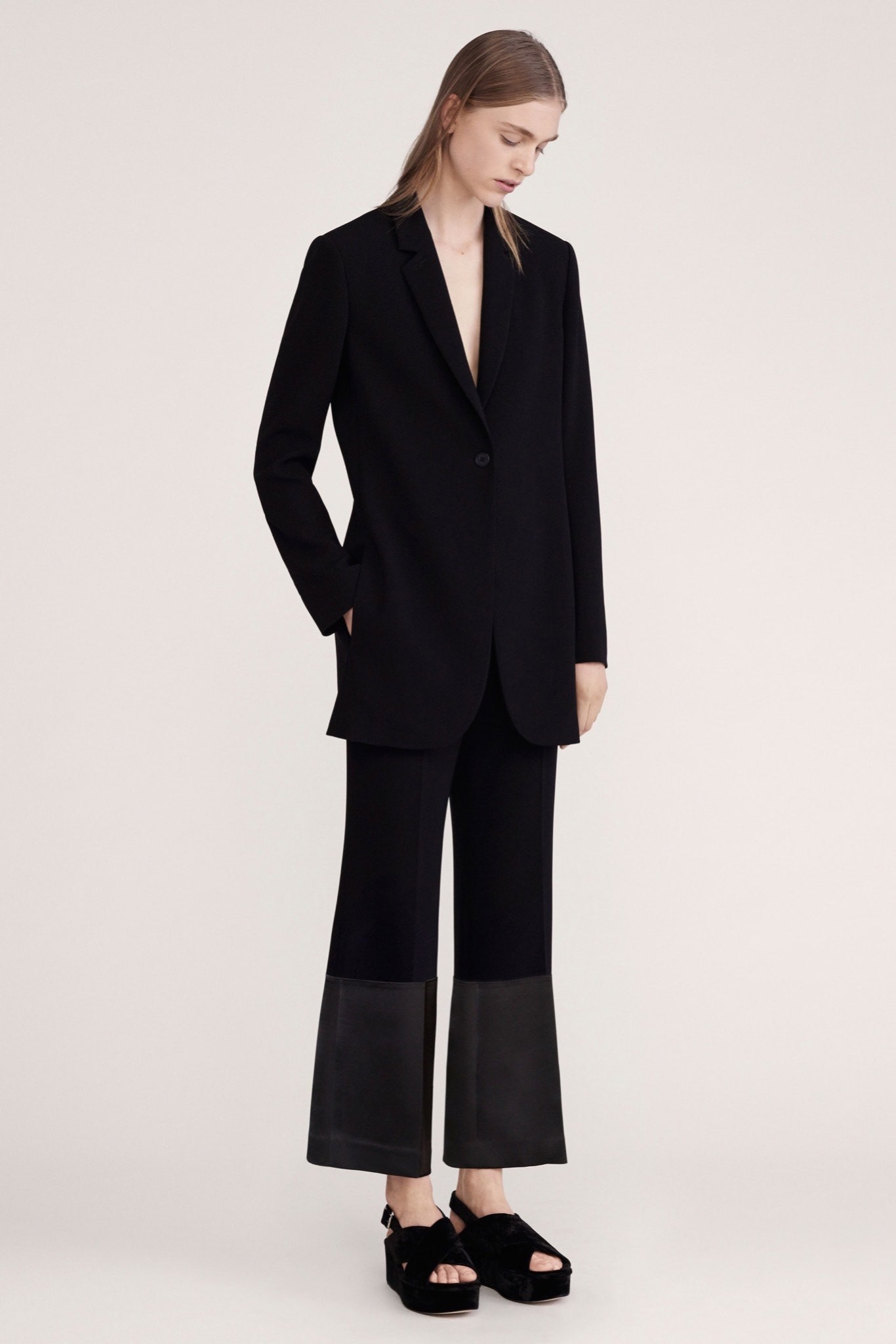 Theory Resort 16 Look 13