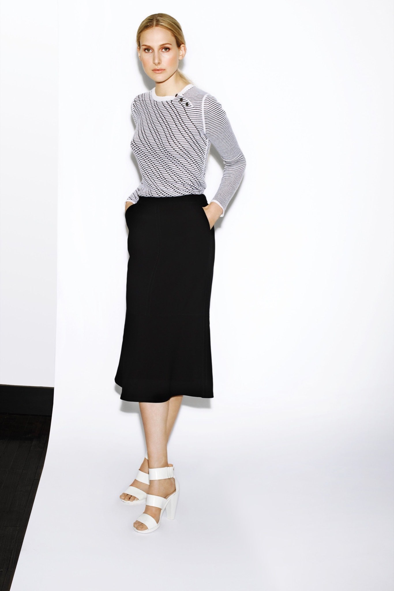 TSE Resort 16 Look 7