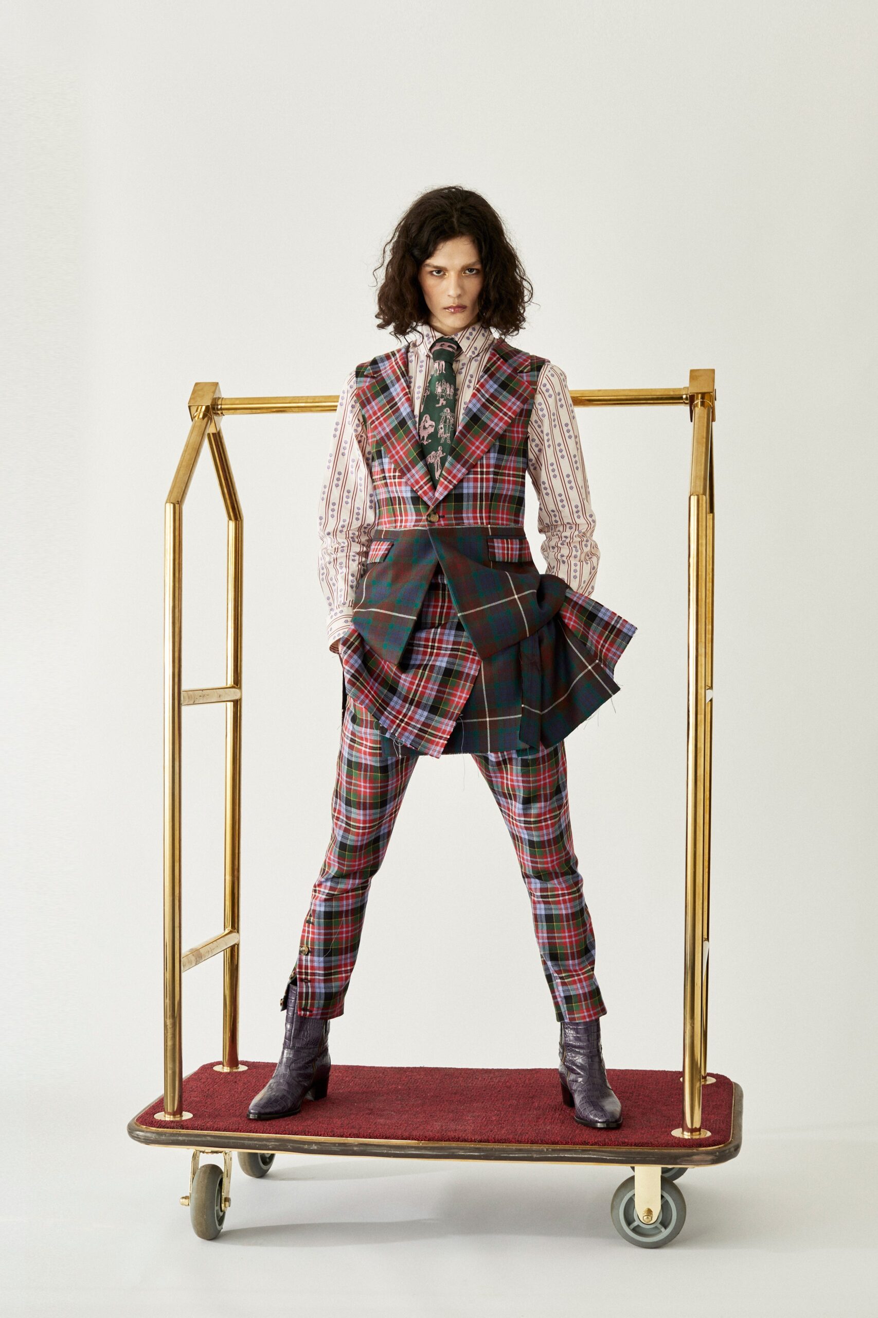 Vivienne Westwood F/W 20 Look 1