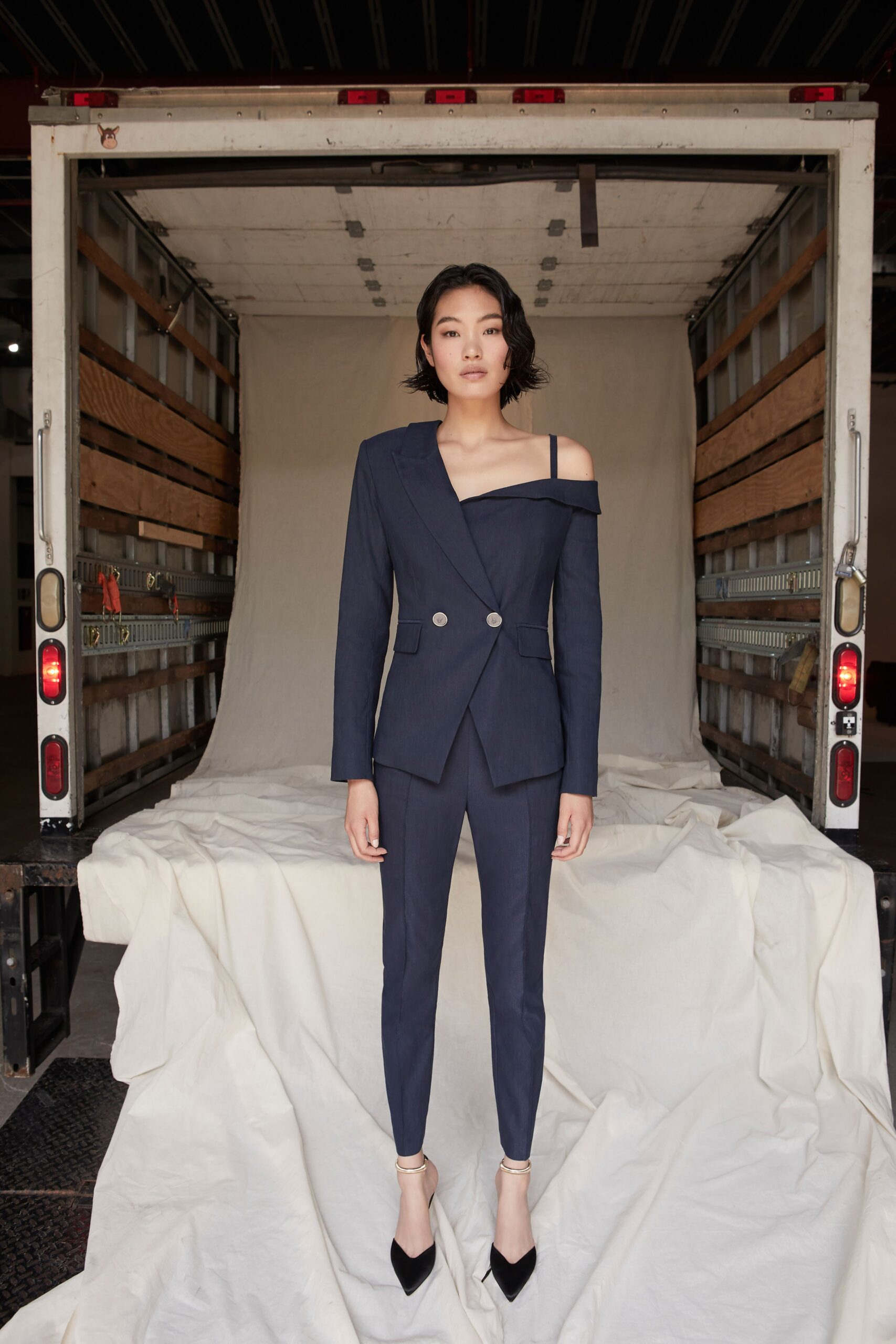 Veronica Beard Resort 23 Look 1