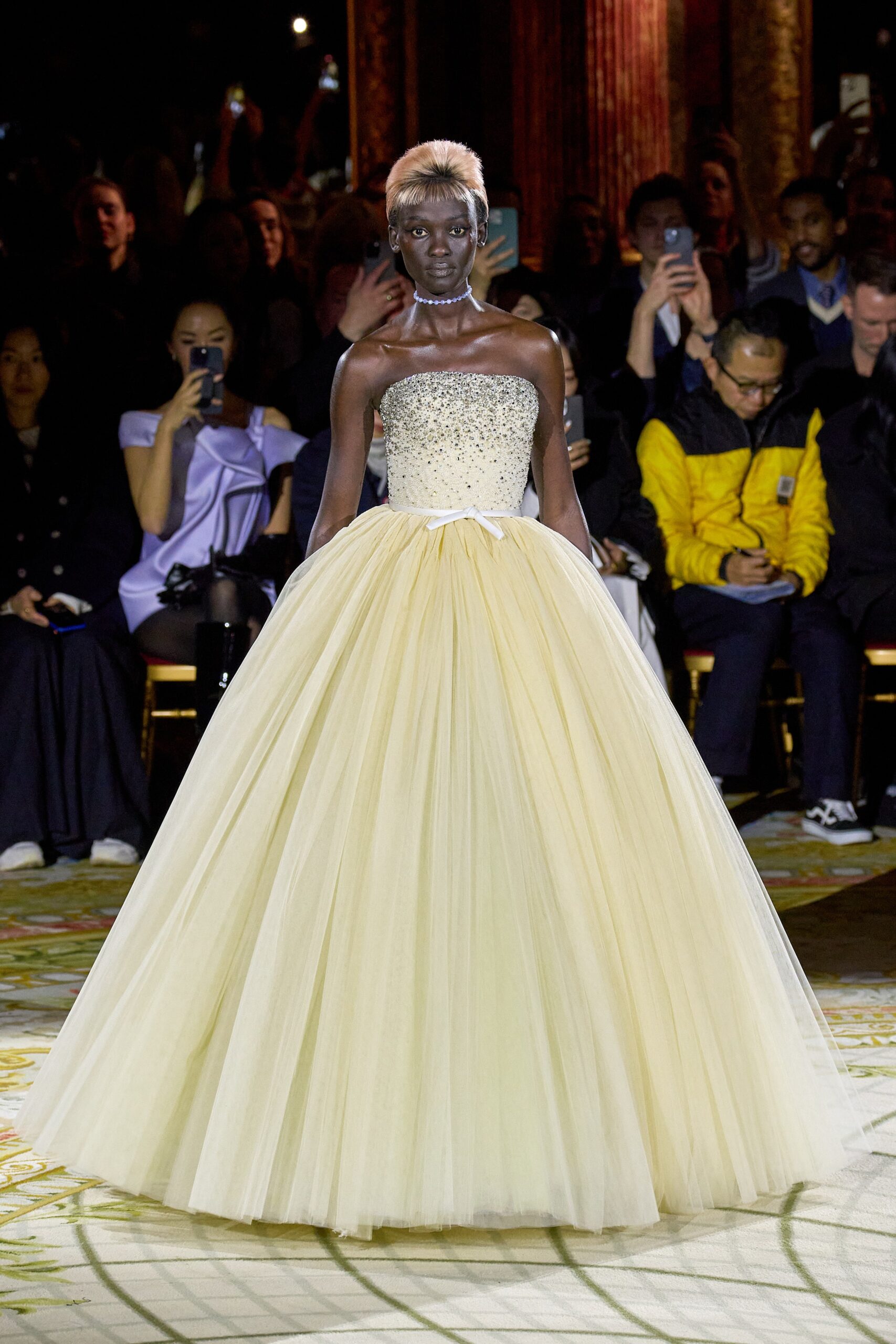 Viktor & Rolf S/S 23 Couture Look 1