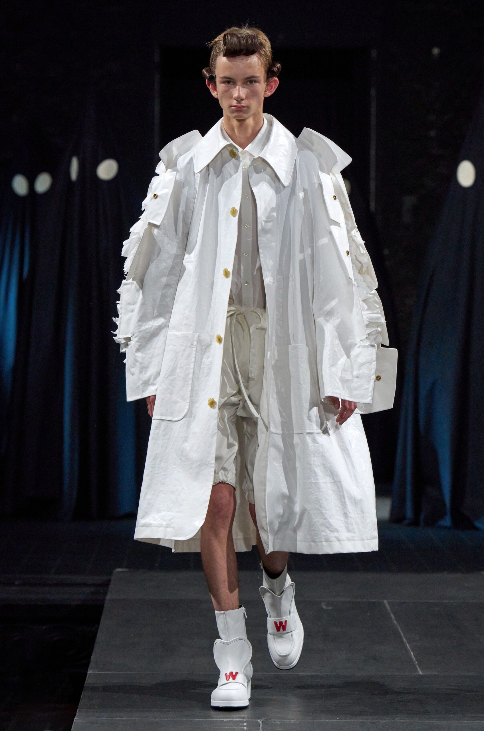 Walter Van Beirendonck S/S 23 Menswear Look 1