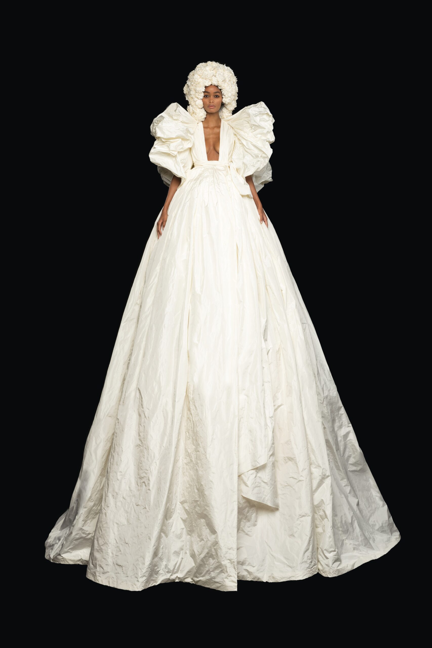 Valentino F/W 20 Couture Look 1