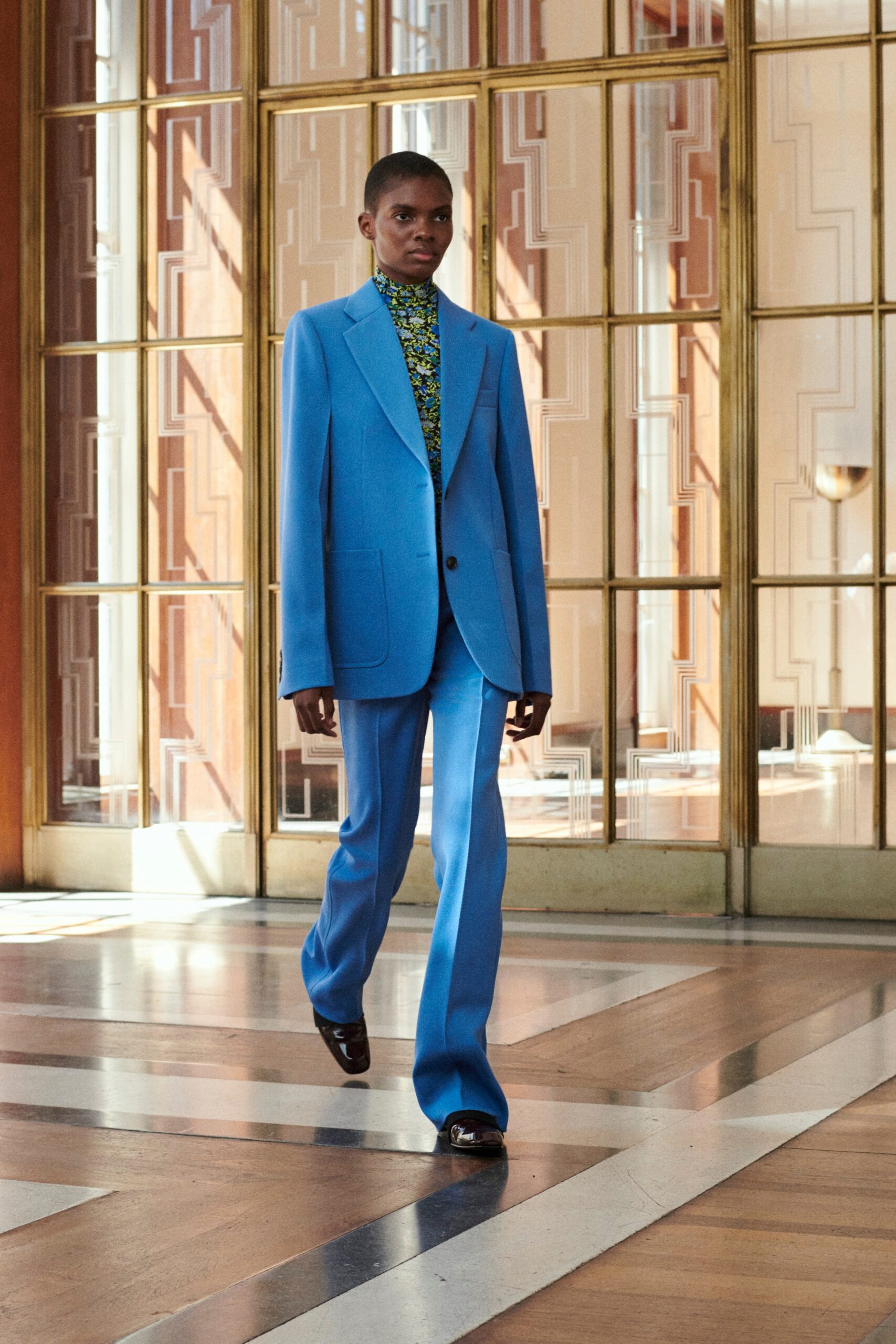 Victoria Beckham Resort 22 Look 2