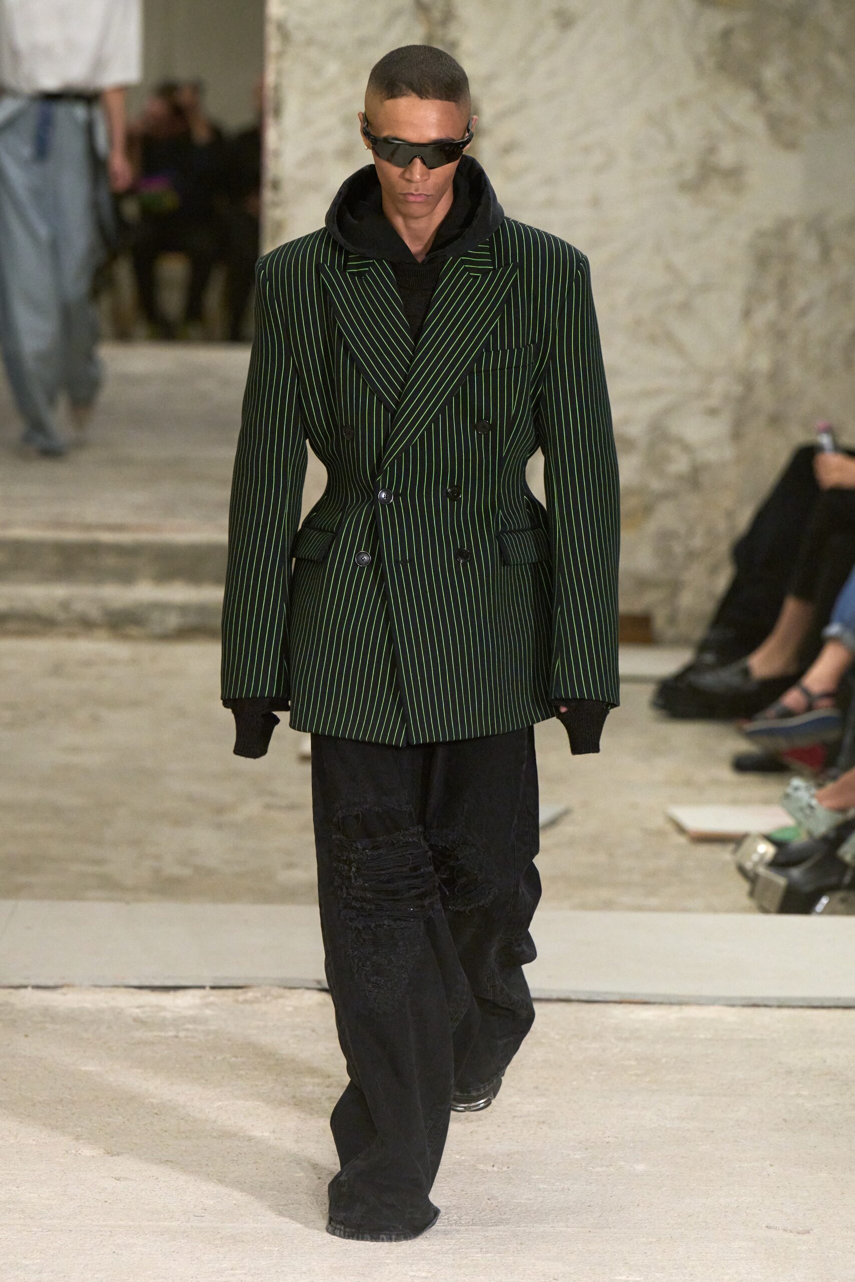Vetements S/S 23 Menswear Look 2