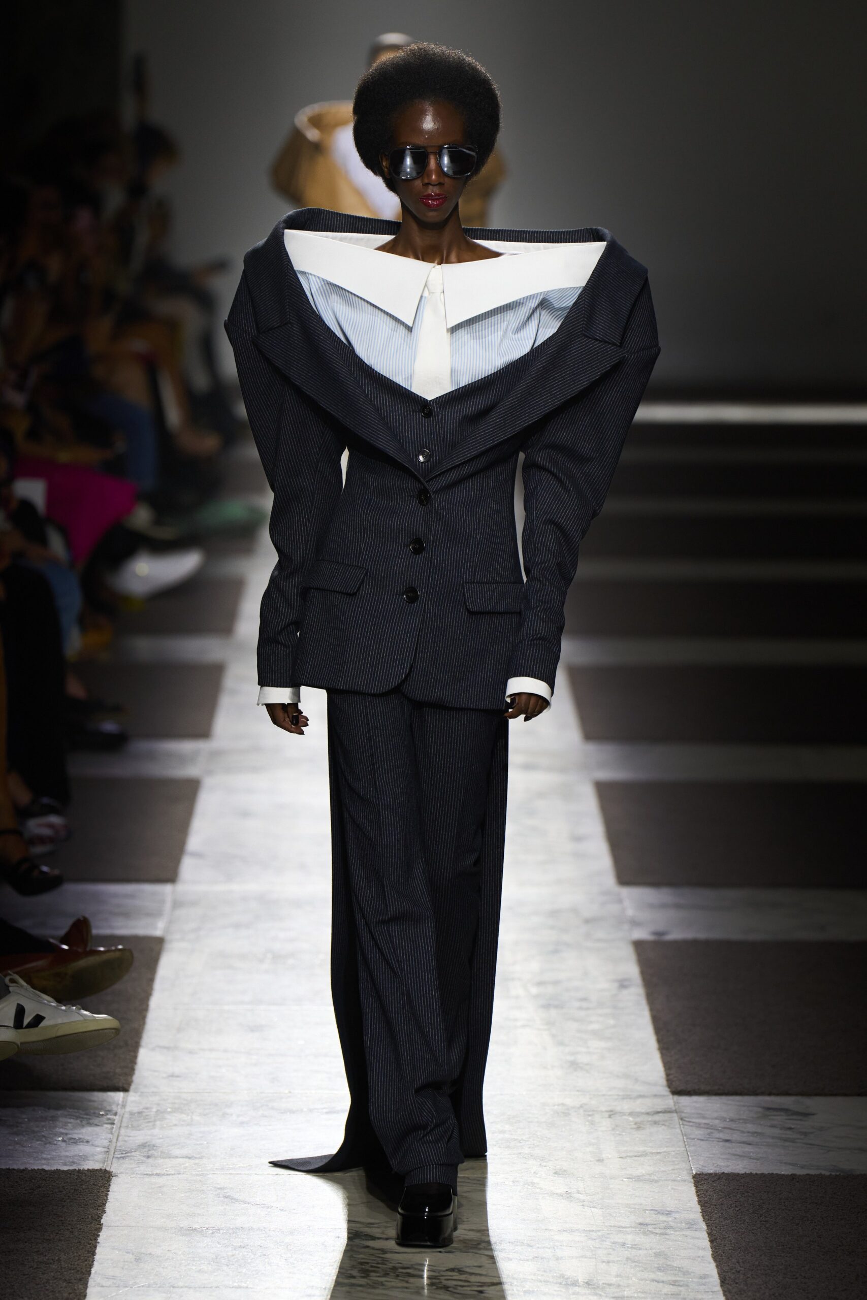 Viktor & Rolf F/W 22 Couture Look 3