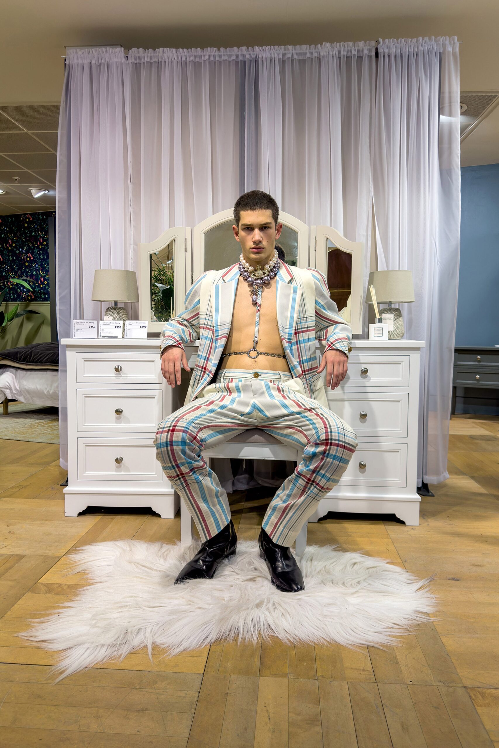 Vivienne Westwood F/W 23 Look 3