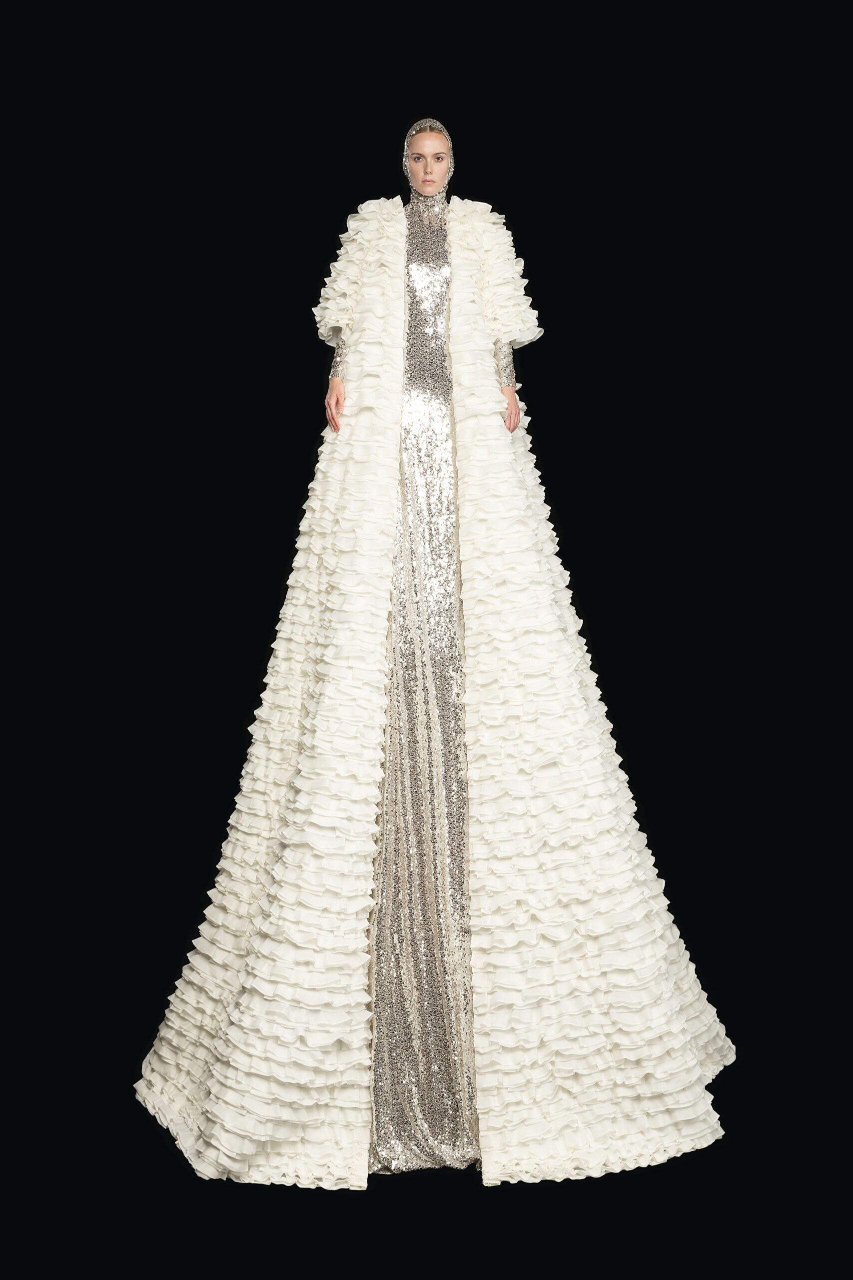 Valentino F/W 20 Couture Look 2