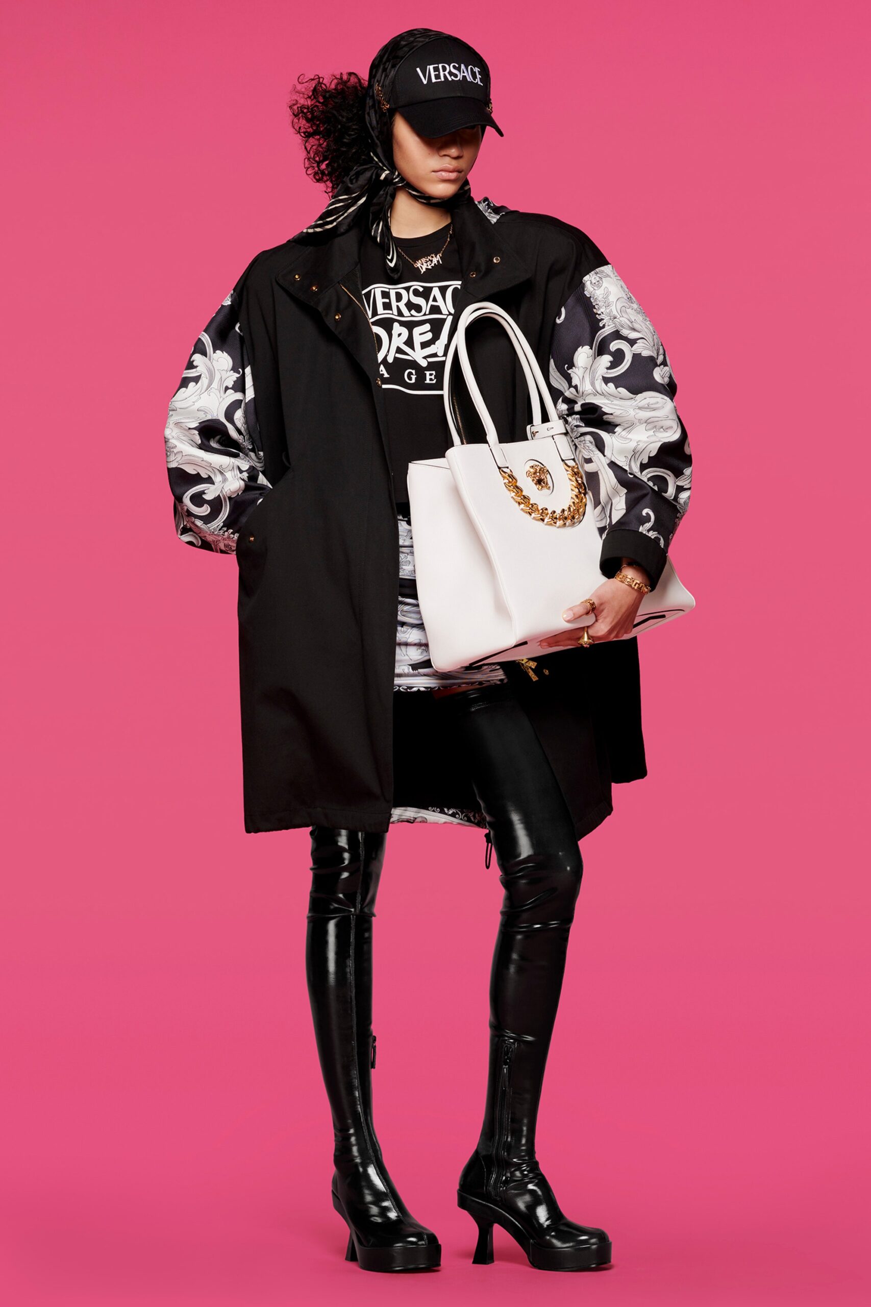 Versace F/W 22 Look 4