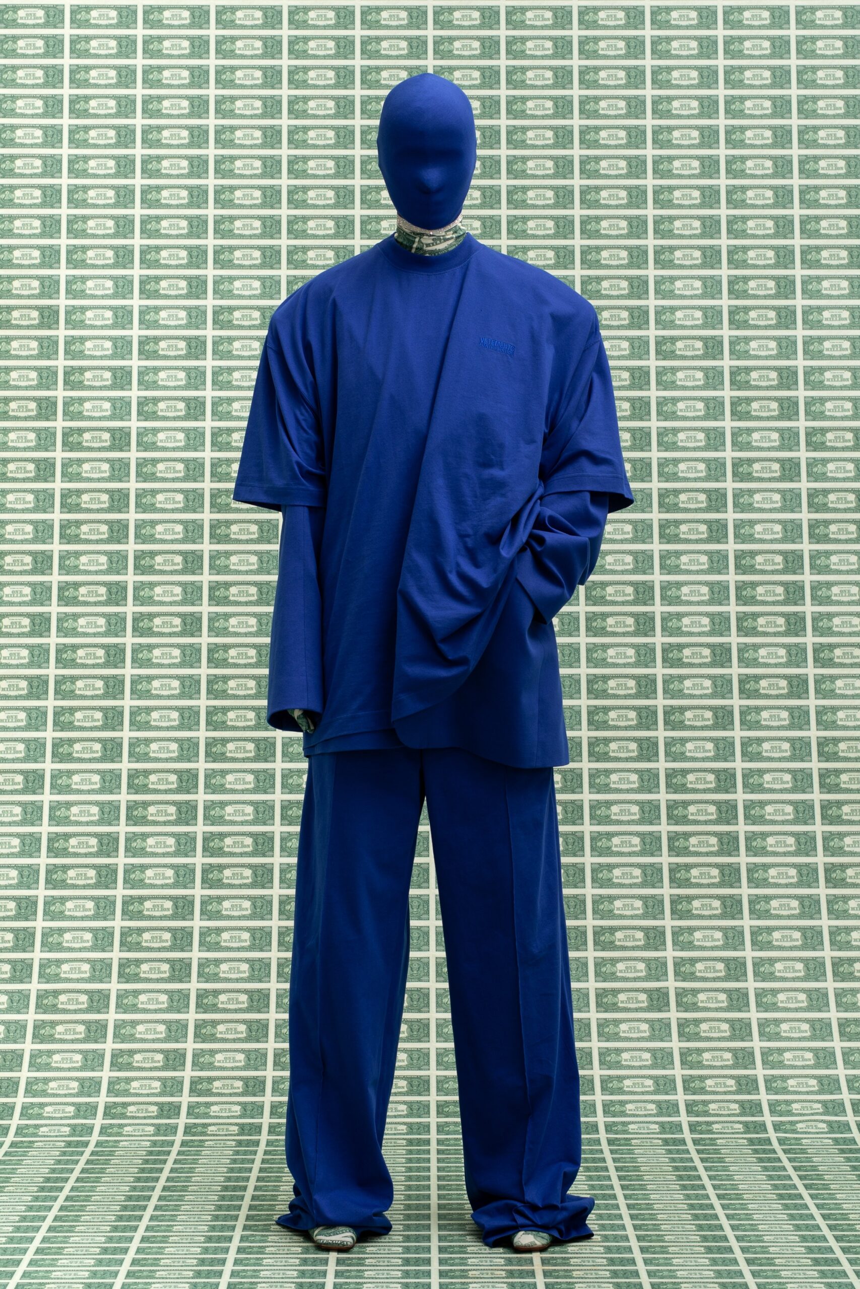 Vetements F/W 22 Look 4