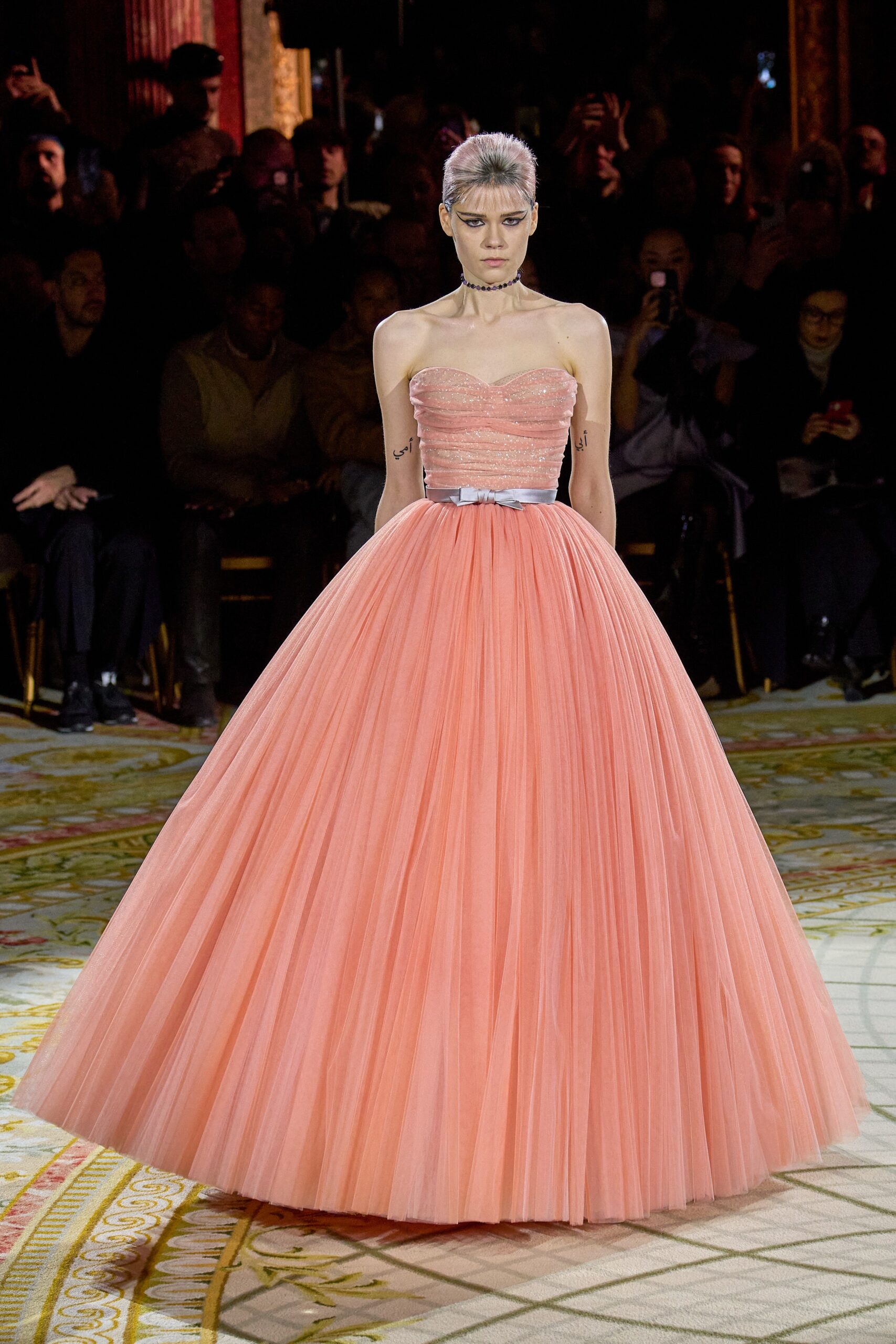 Viktor & Rolf S/S 23 Couture Look 4