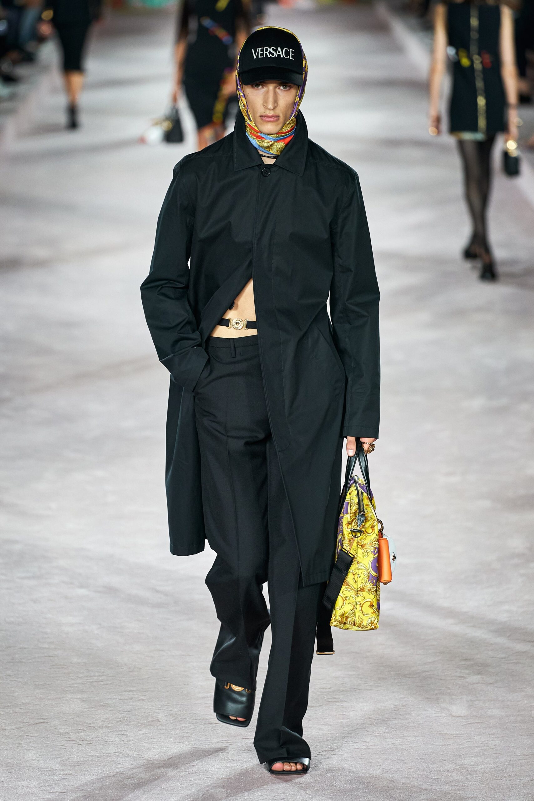 Versace S/S 22 Look 5