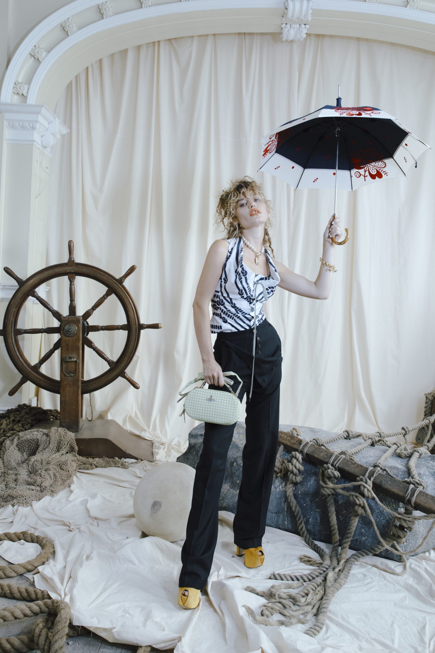 Vivienne Westwood S/S 22 Look 6