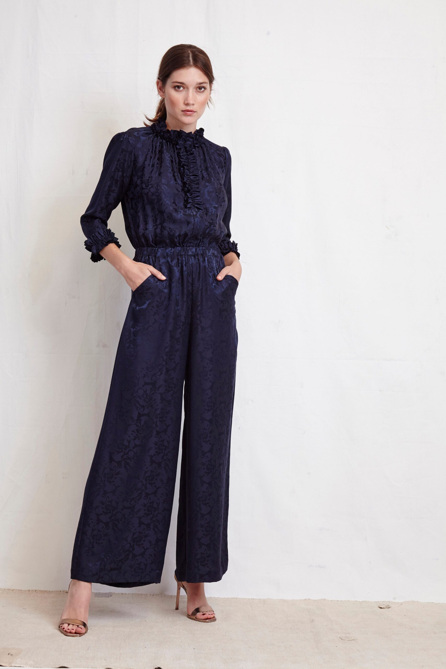 Warm Resort 19 Look 6