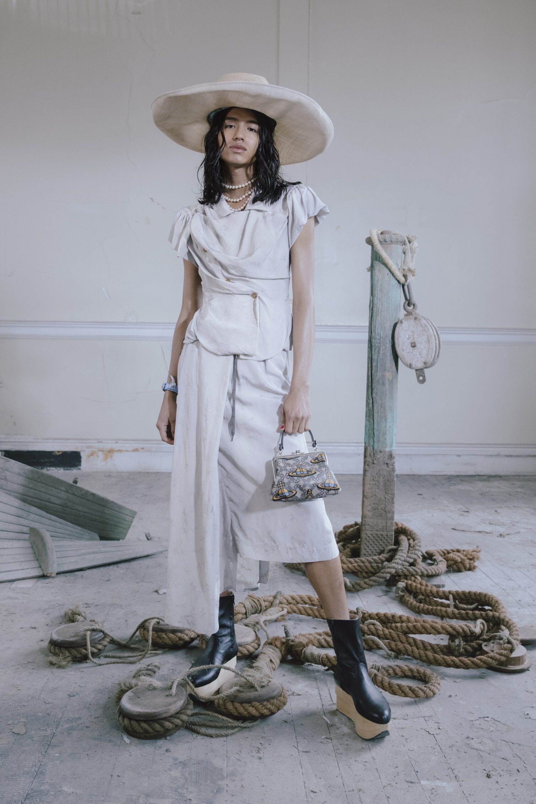Vivienne Westwood S/S 22 Look 7