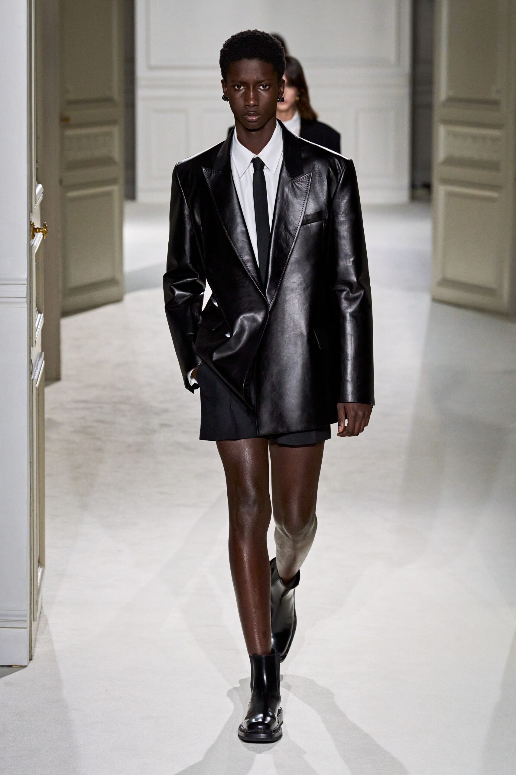 Valentino F/W 23 Look 7