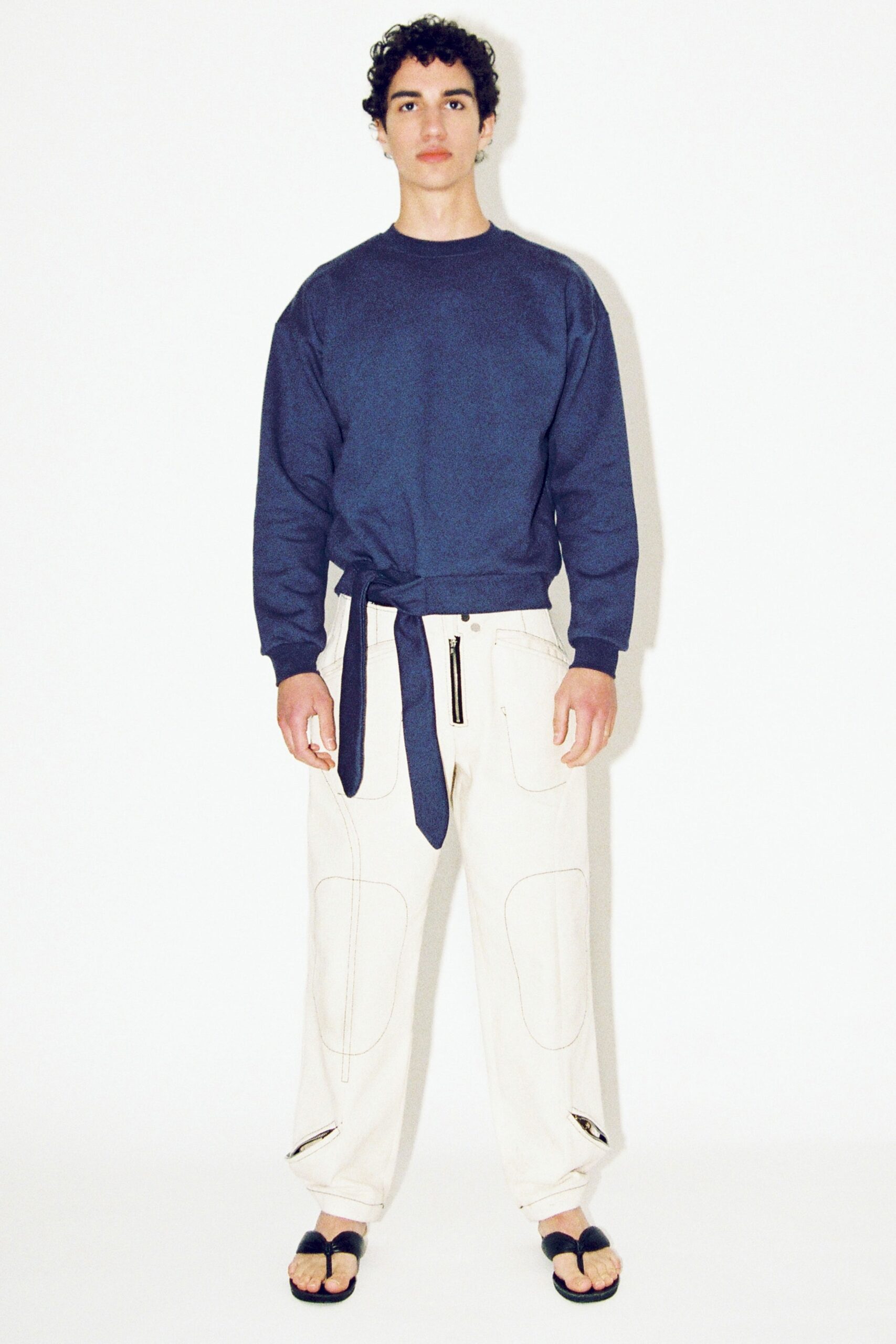 Veja F/W 22 Look 7