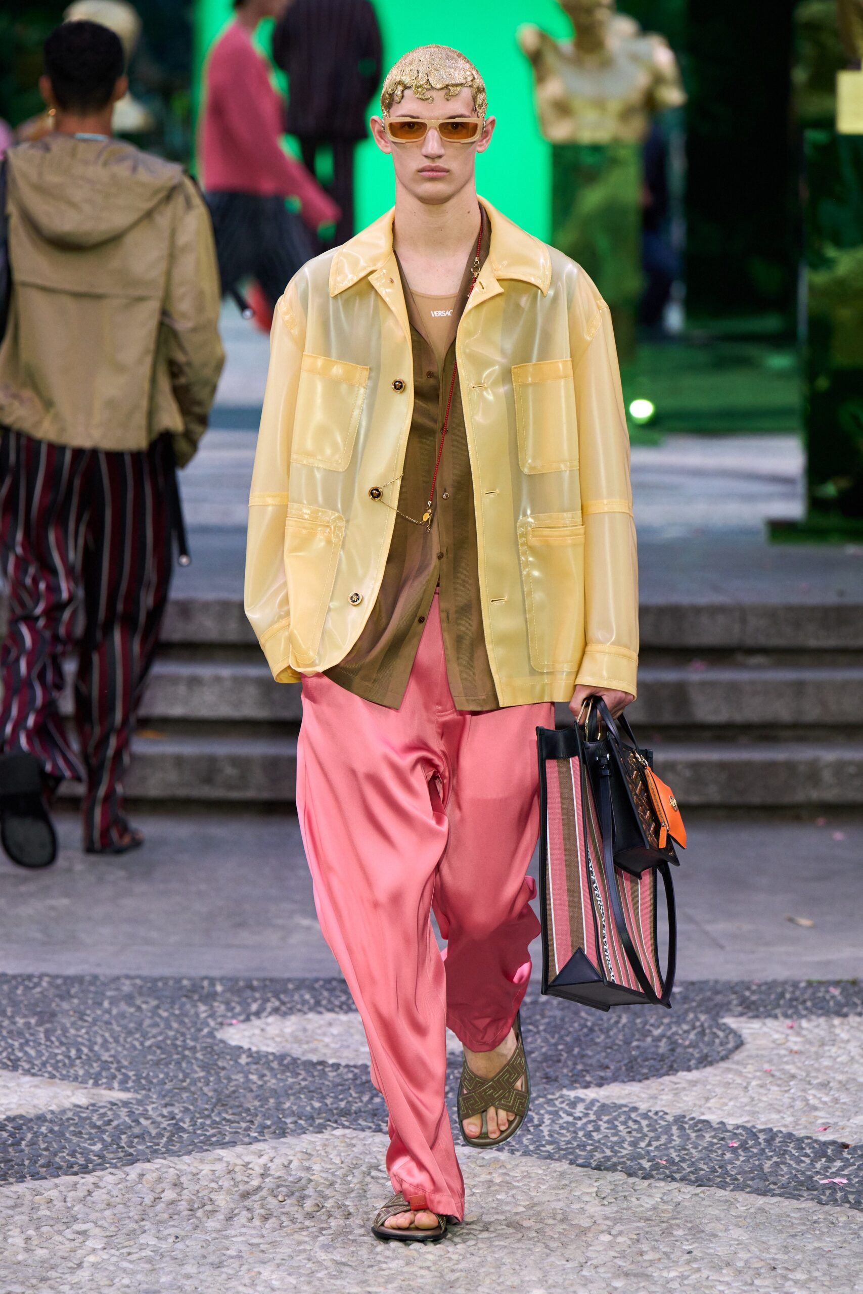Versace S/S 23 Menswear Look 7